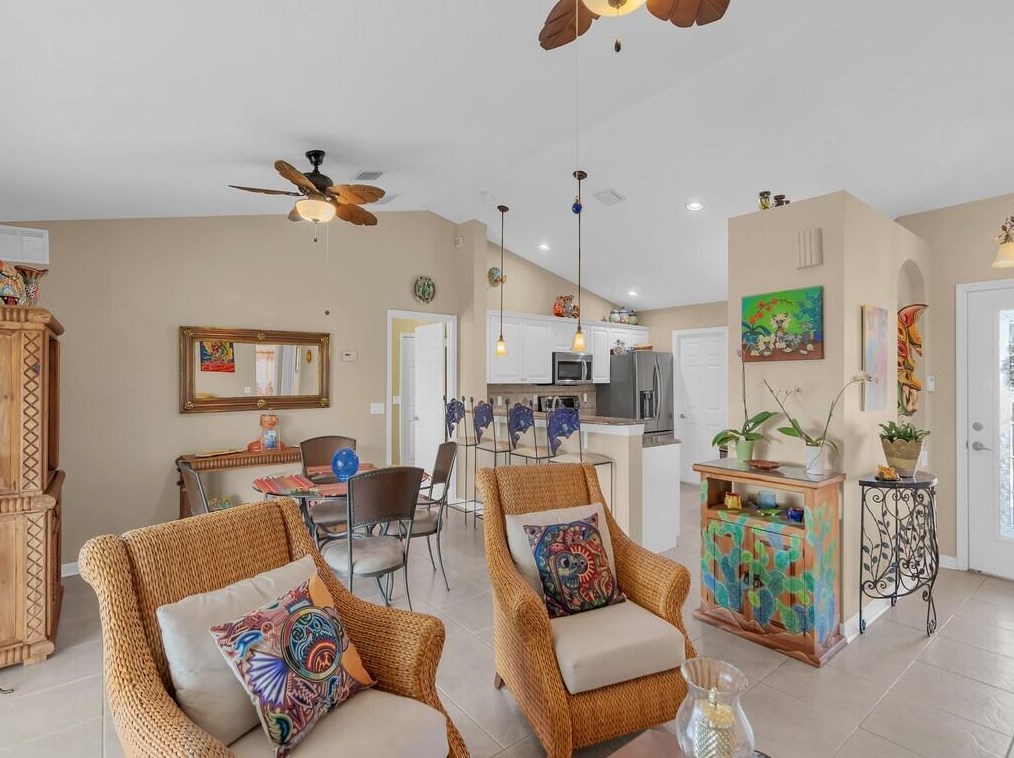 551 High Hawk Cir, Vero Beach FL  32962-7155 exterior