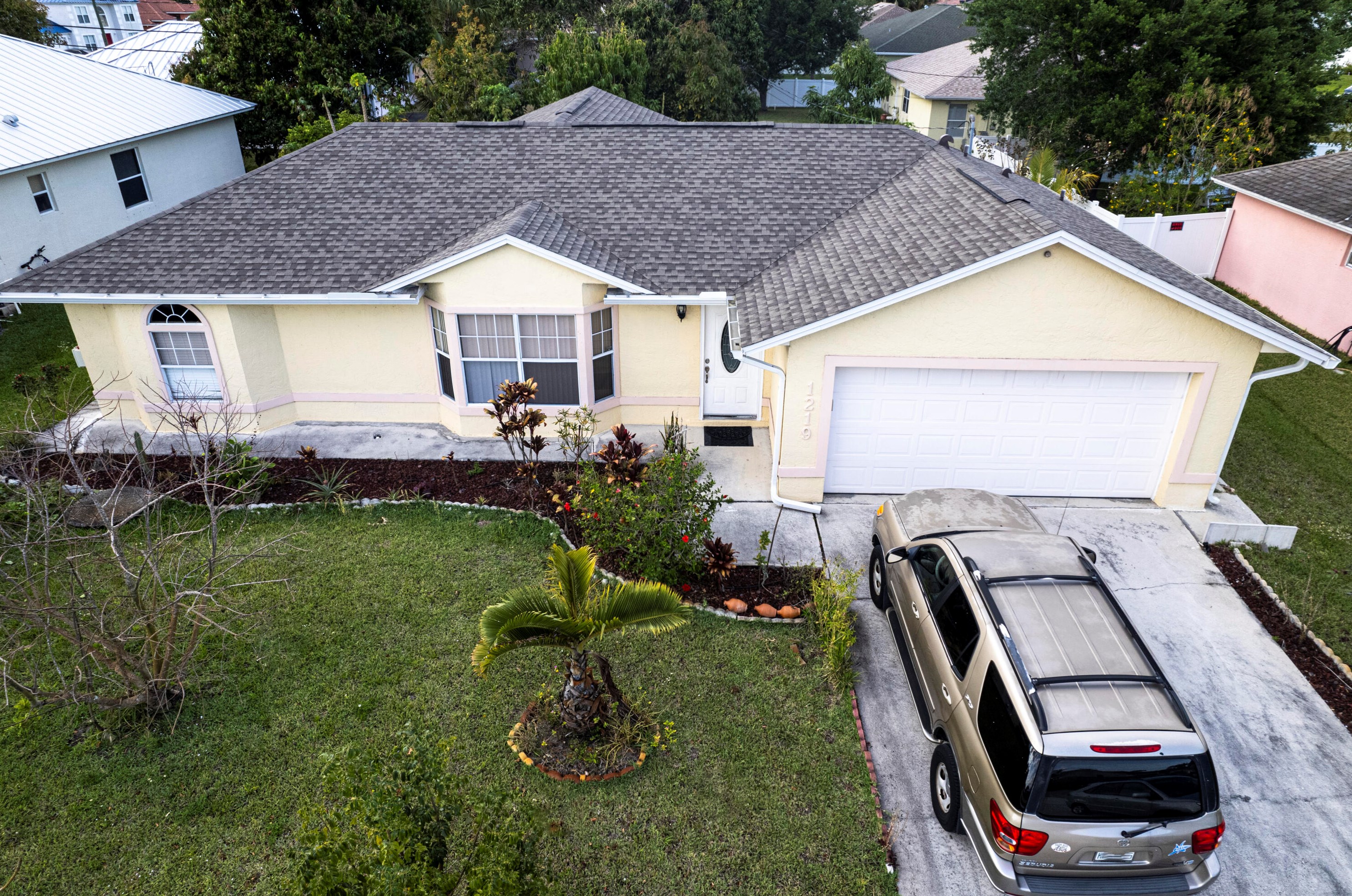 1219 Paar Dr, Fort Pierce FL  34953-3508 exterior