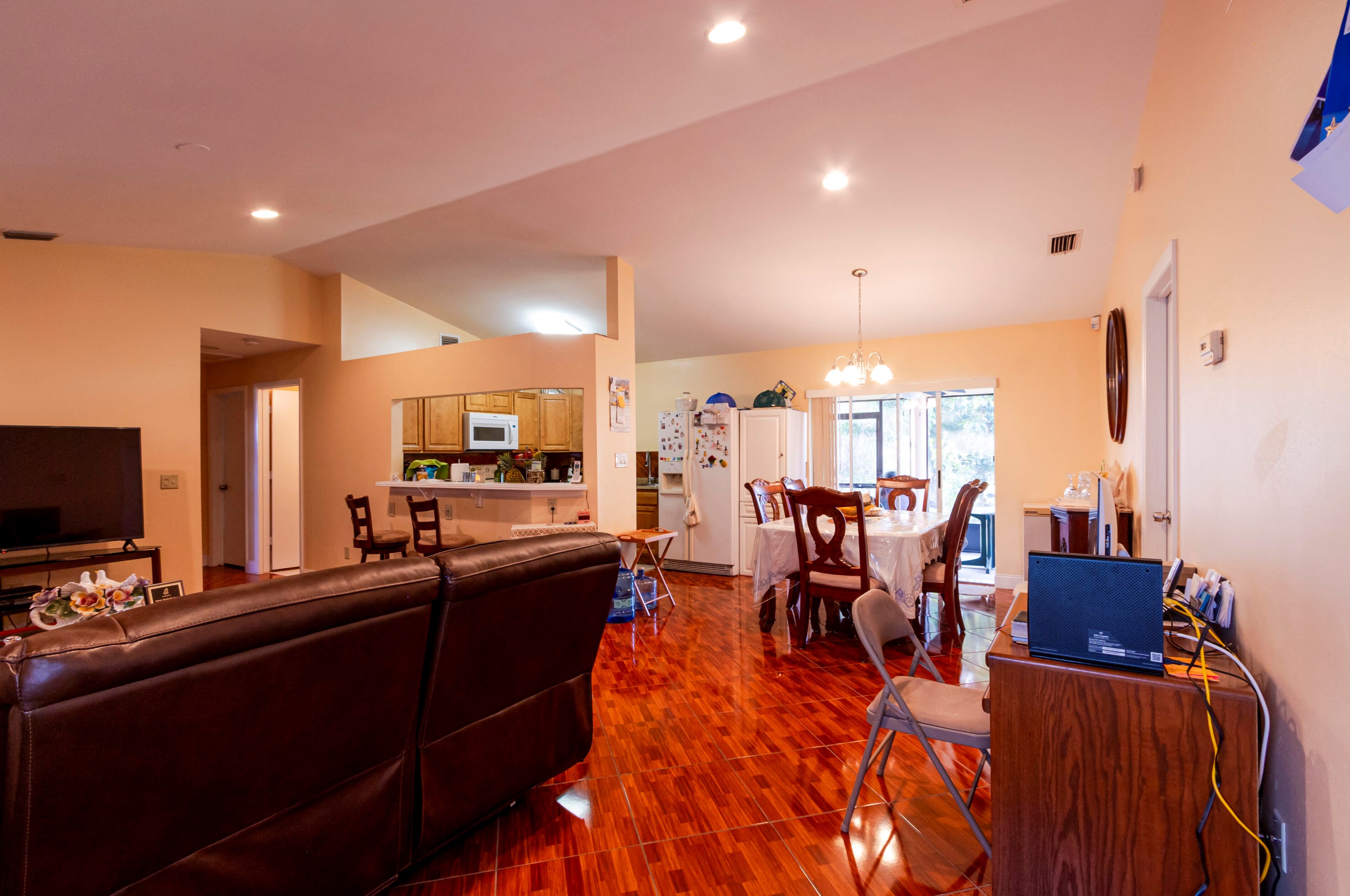 1219 Paar Dr, Fort Pierce FL  34953-3508 exterior