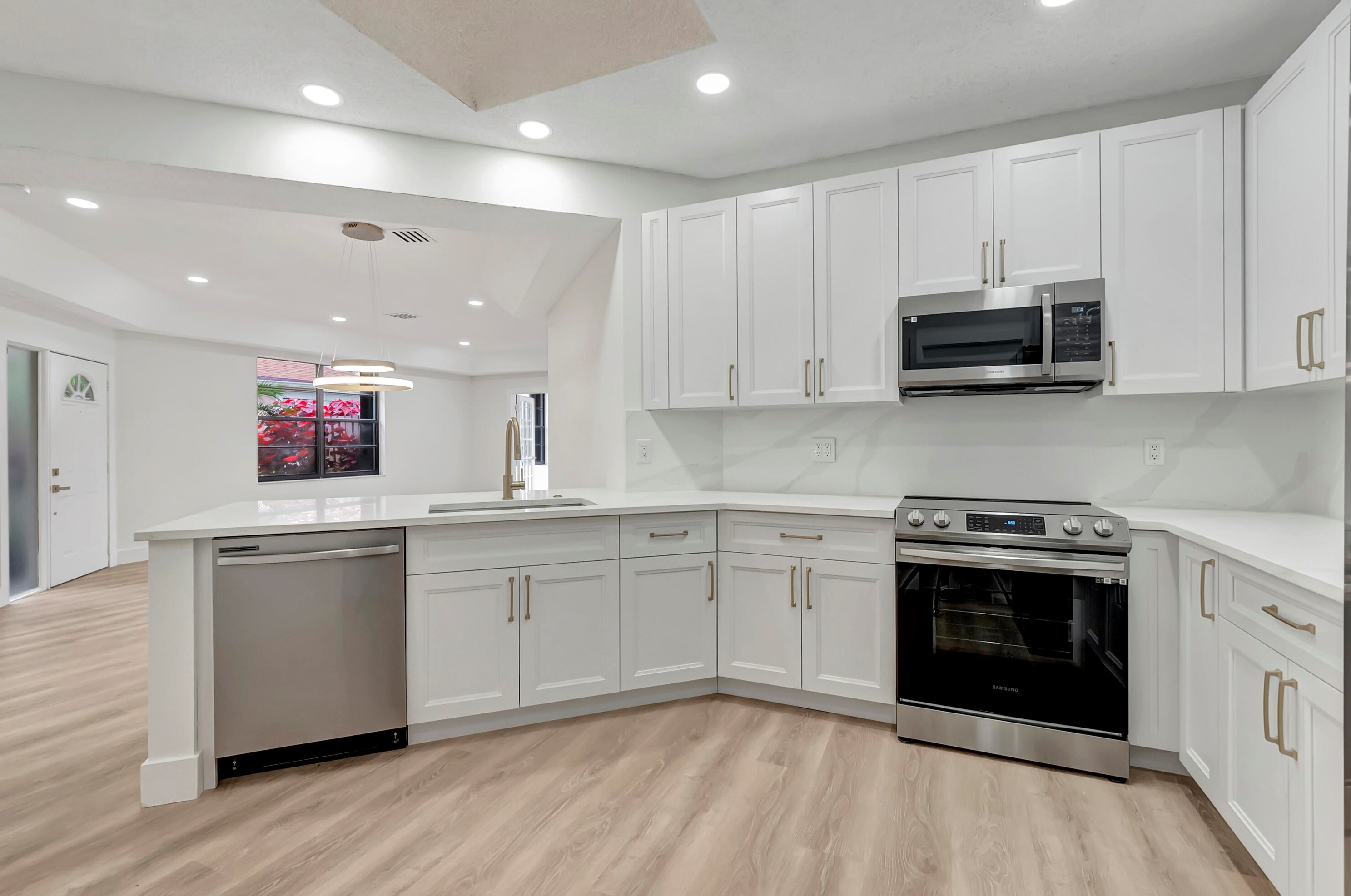 8359 Sunmeadow Ln, Boca Raton FL 33496-5172 exterior