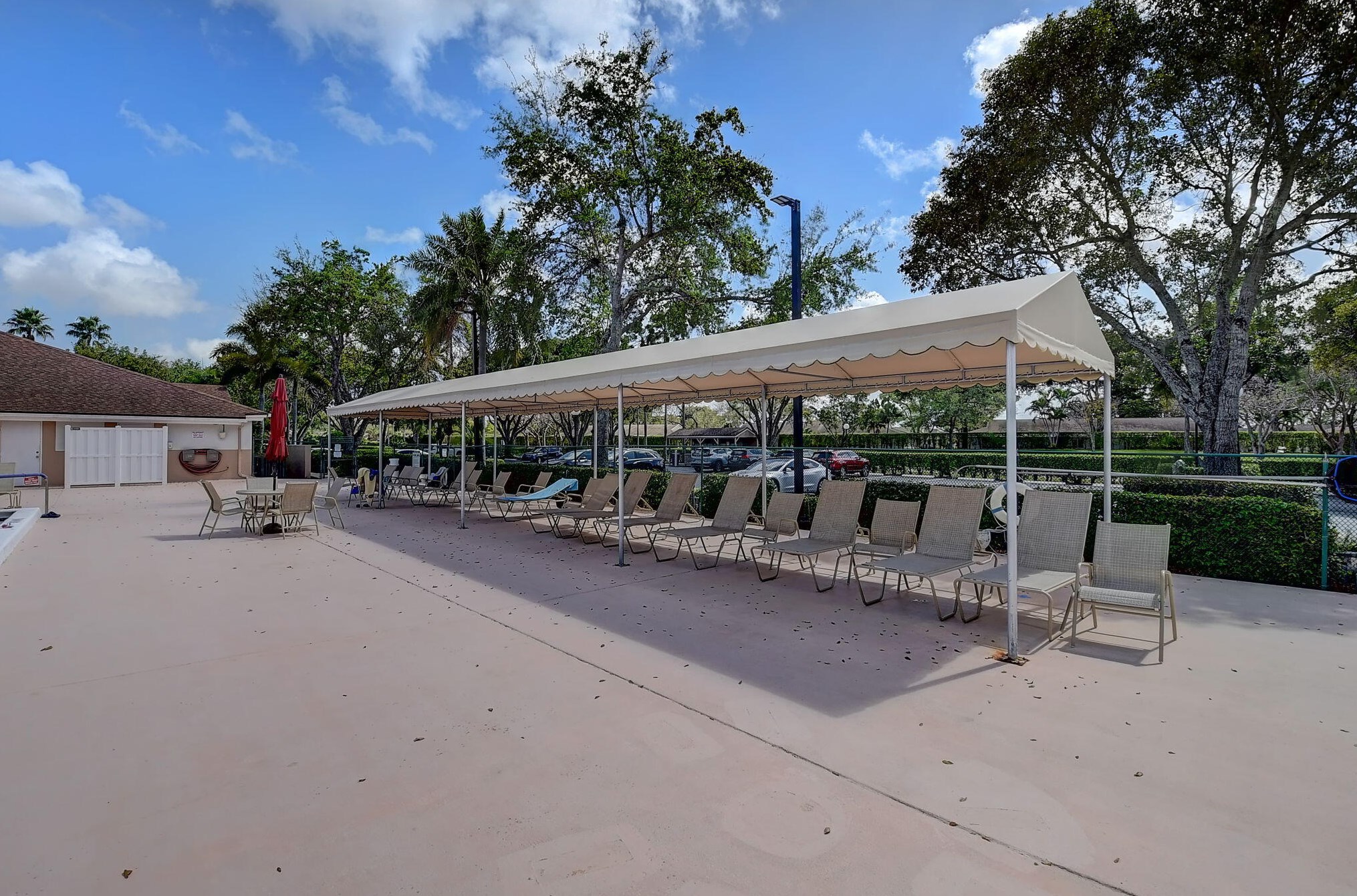 8359 Sunmeadow Ln, Boca Raton FL 33496-5172 exterior