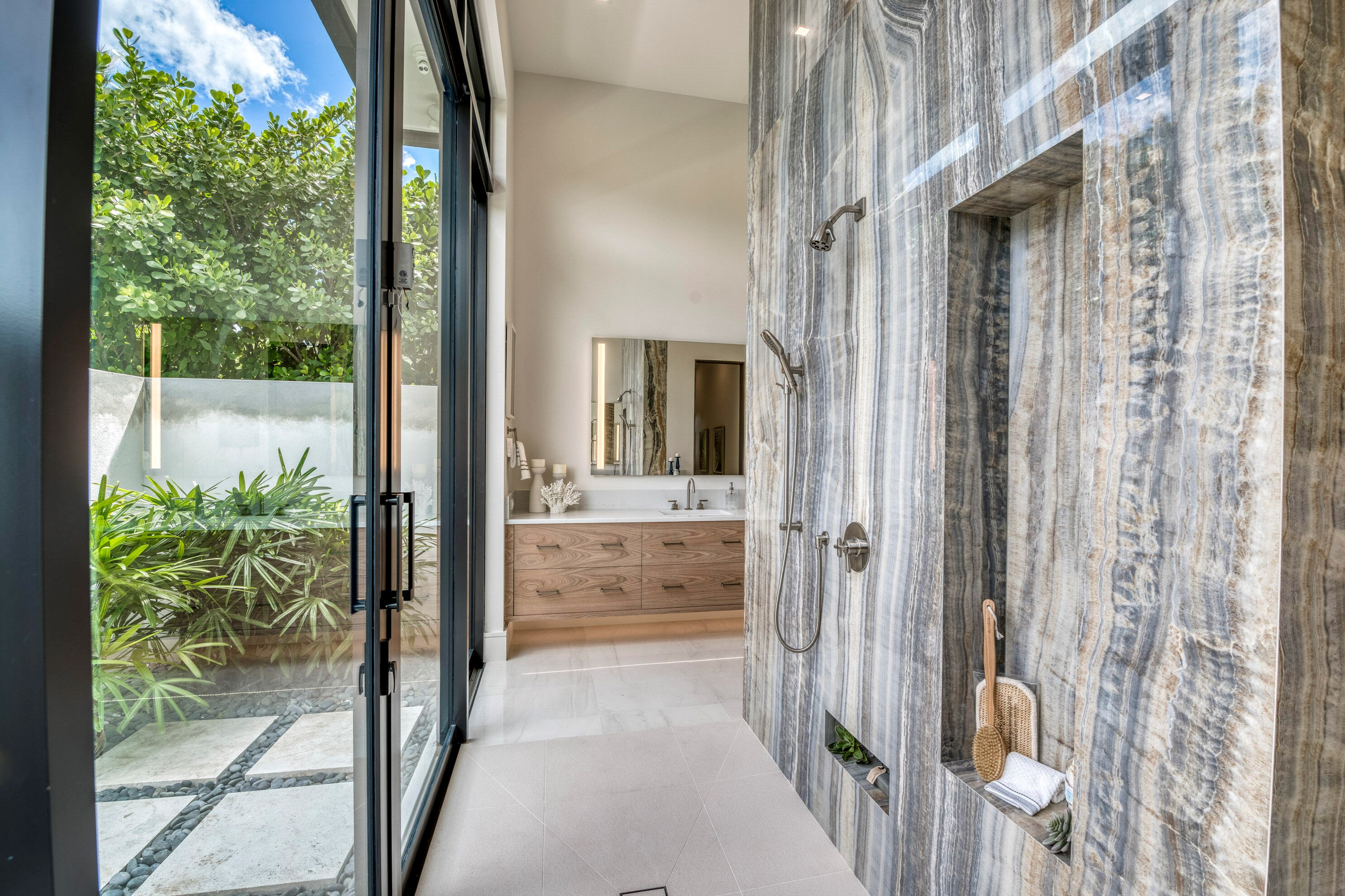 119 Clipper Ln, Jupiter FL  33477-4014 exterior