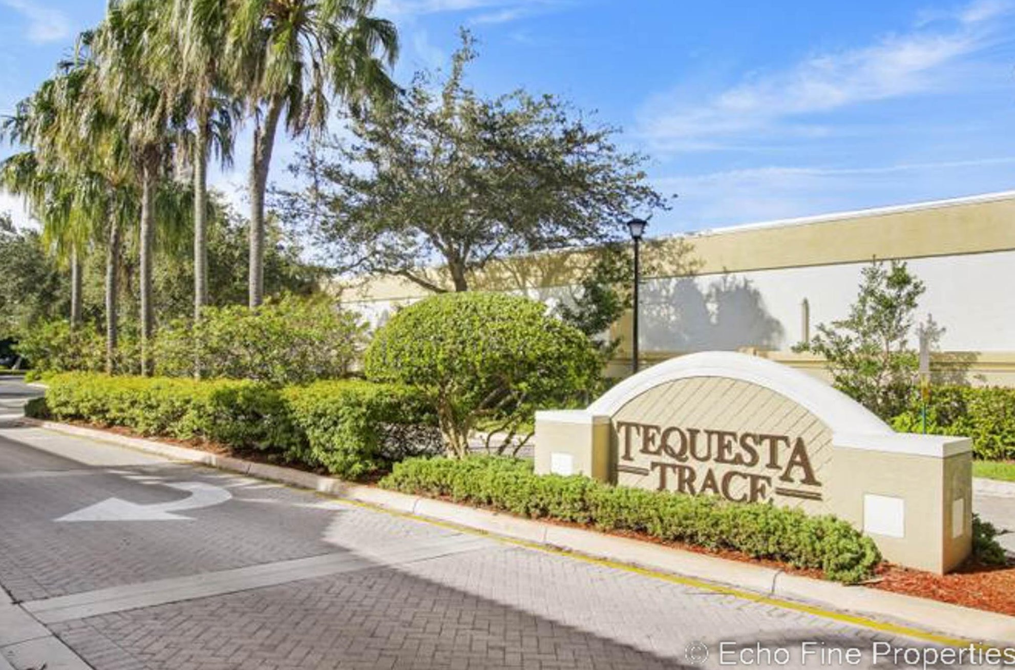 112 Lighthouse Cir, Jupiter FL  33469-2788 exterior