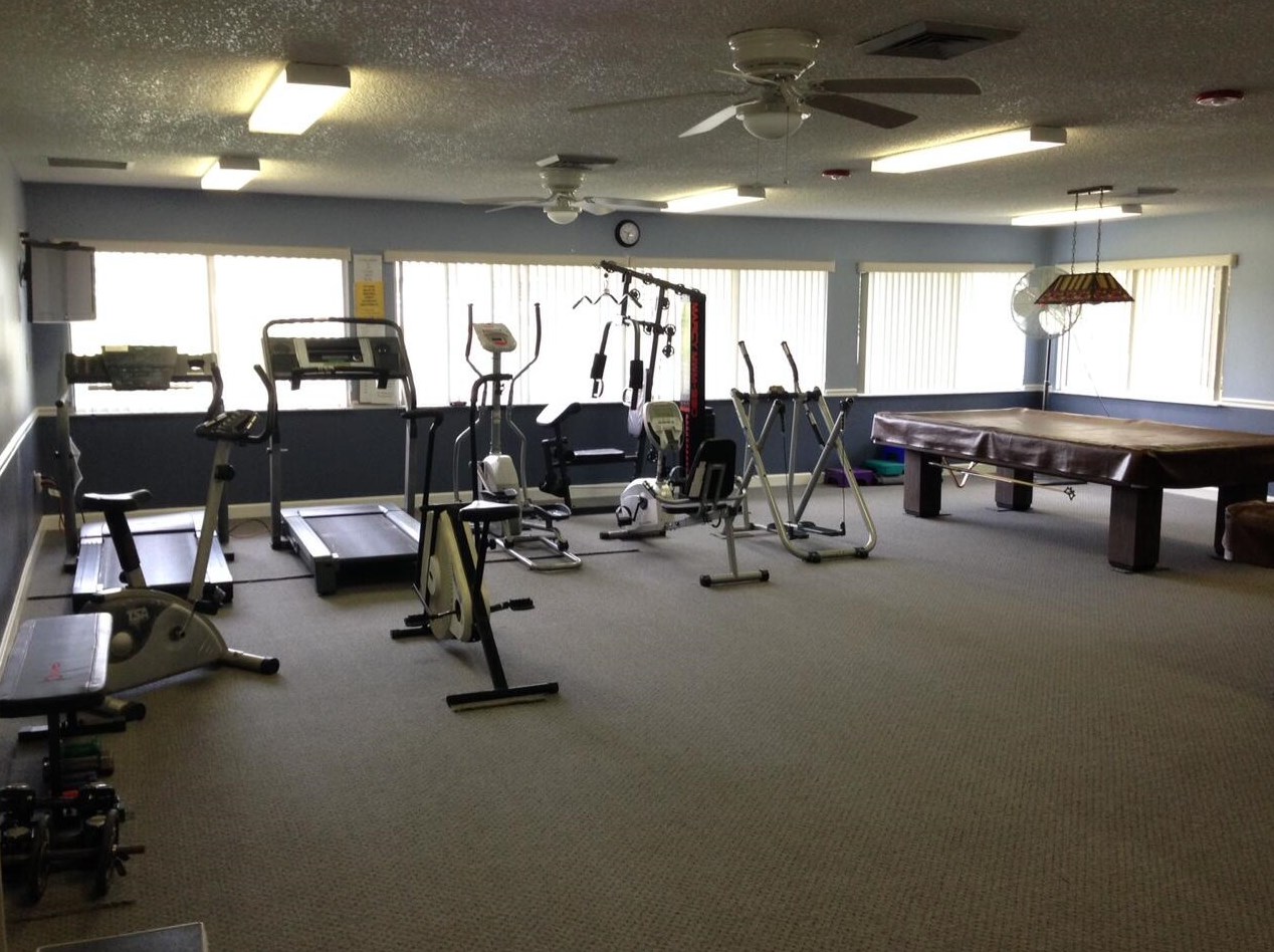 8 Lake Vista Trl, Fort Pierce FL  34952-6310 exterior