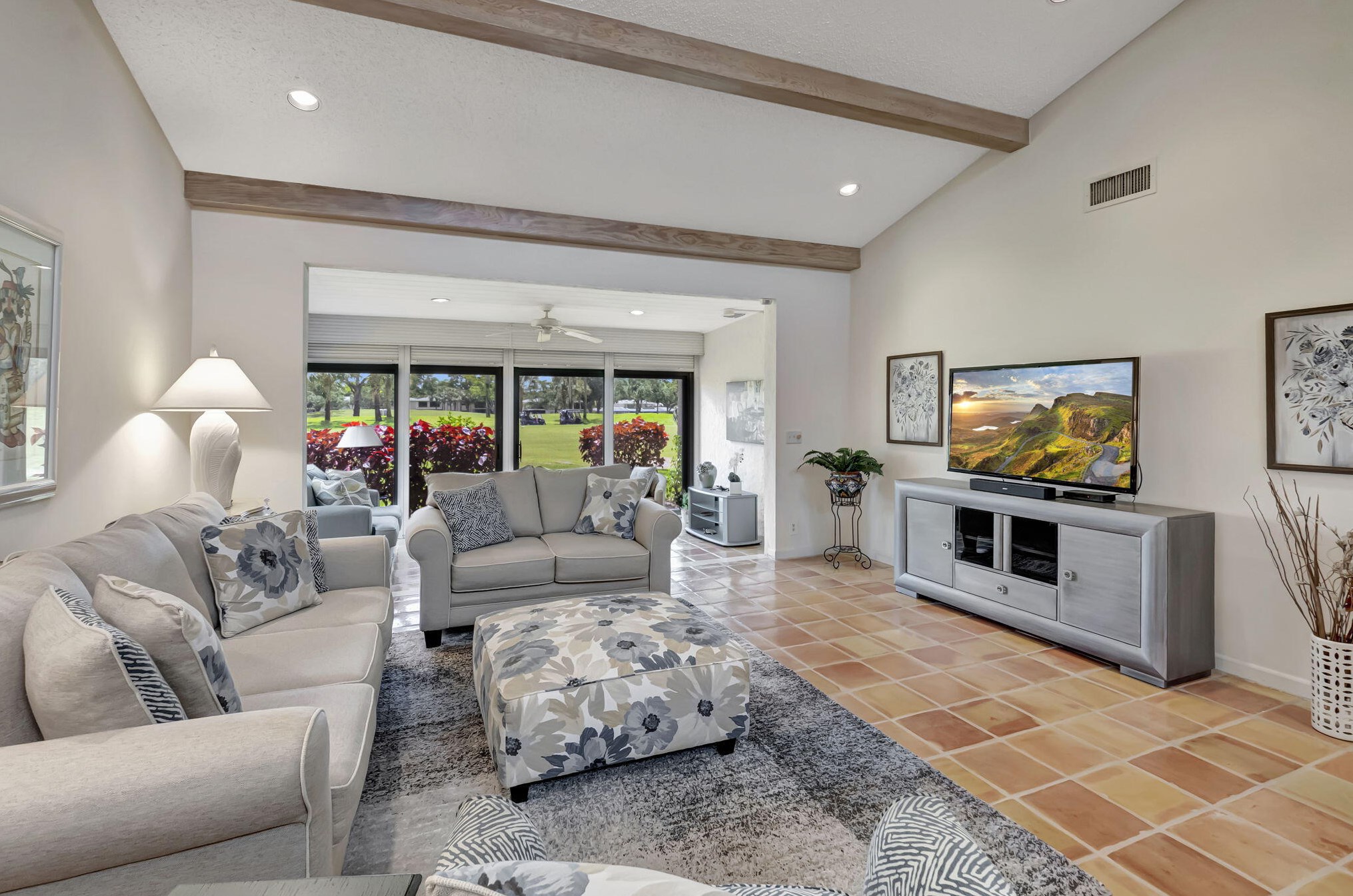 6 Cambridge Dr, Boynton Beach FL  33436-6213 exterior