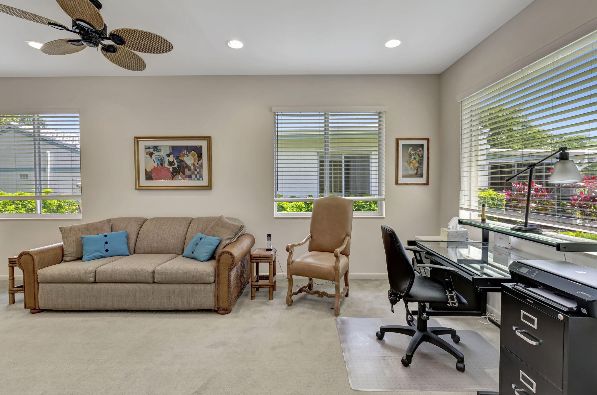 6 Cambridge Dr, Boynton Beach FL  33436-6213 exterior