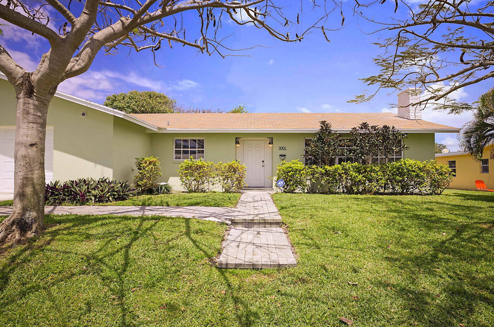 231 11th Ave, Boynton Beach FL  33435-3046 exterior