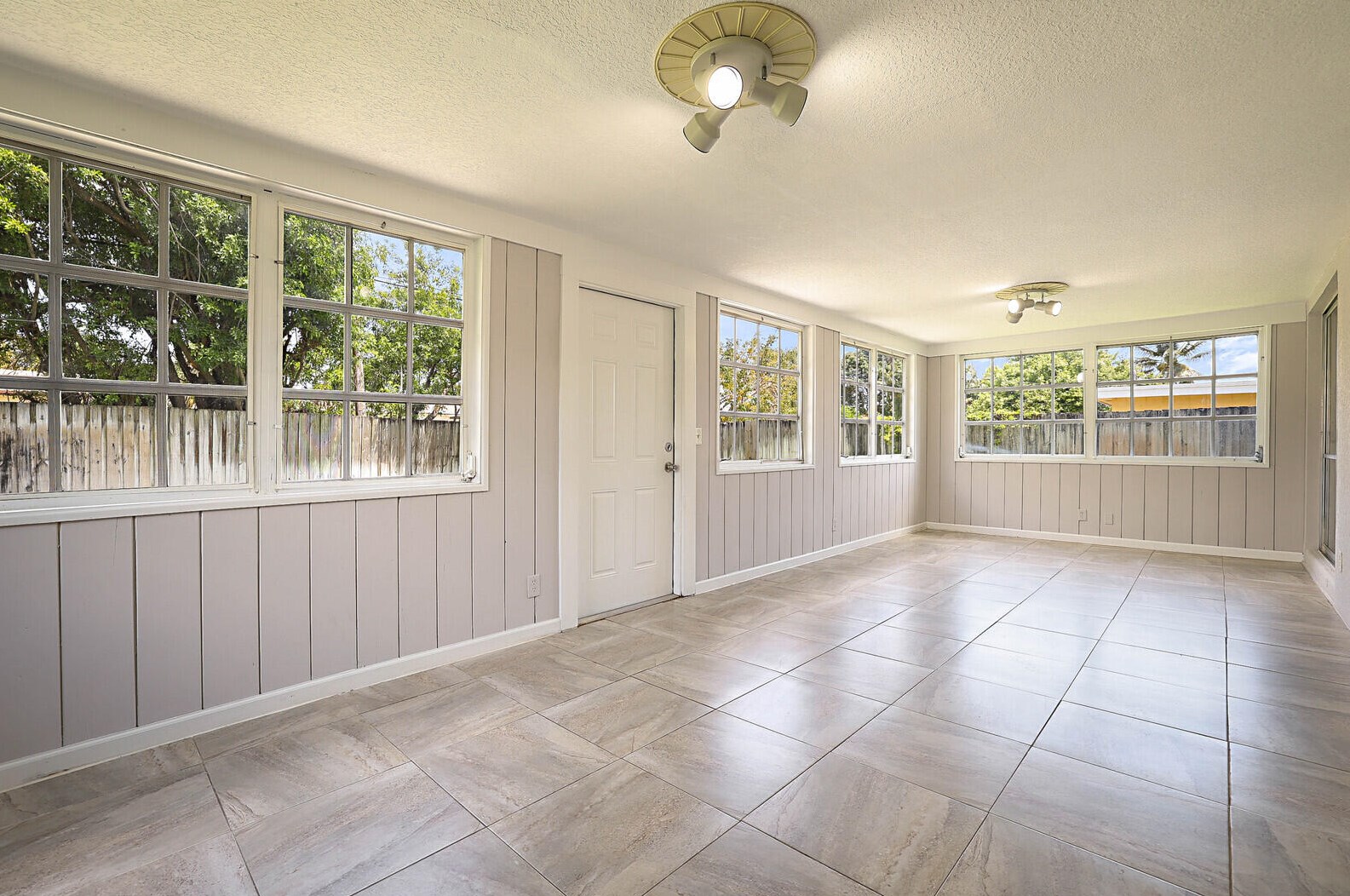 231 11th Ave, Boynton Beach FL  33435-3046 exterior