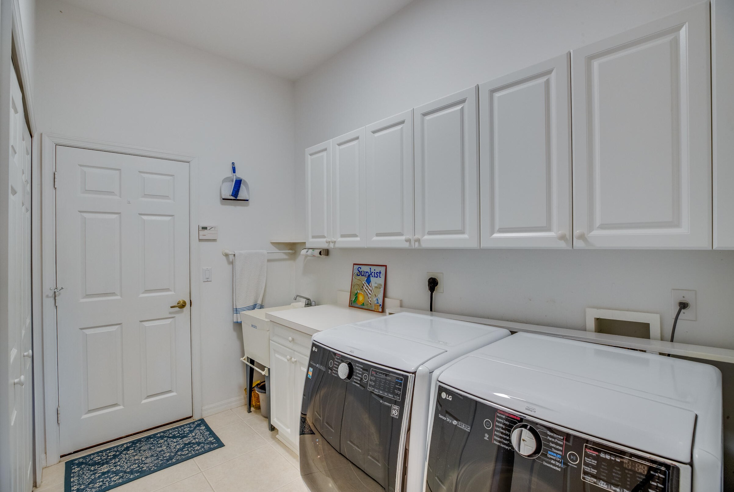 6546 35 Pl, Vero Beach FL  32966-7810 exterior