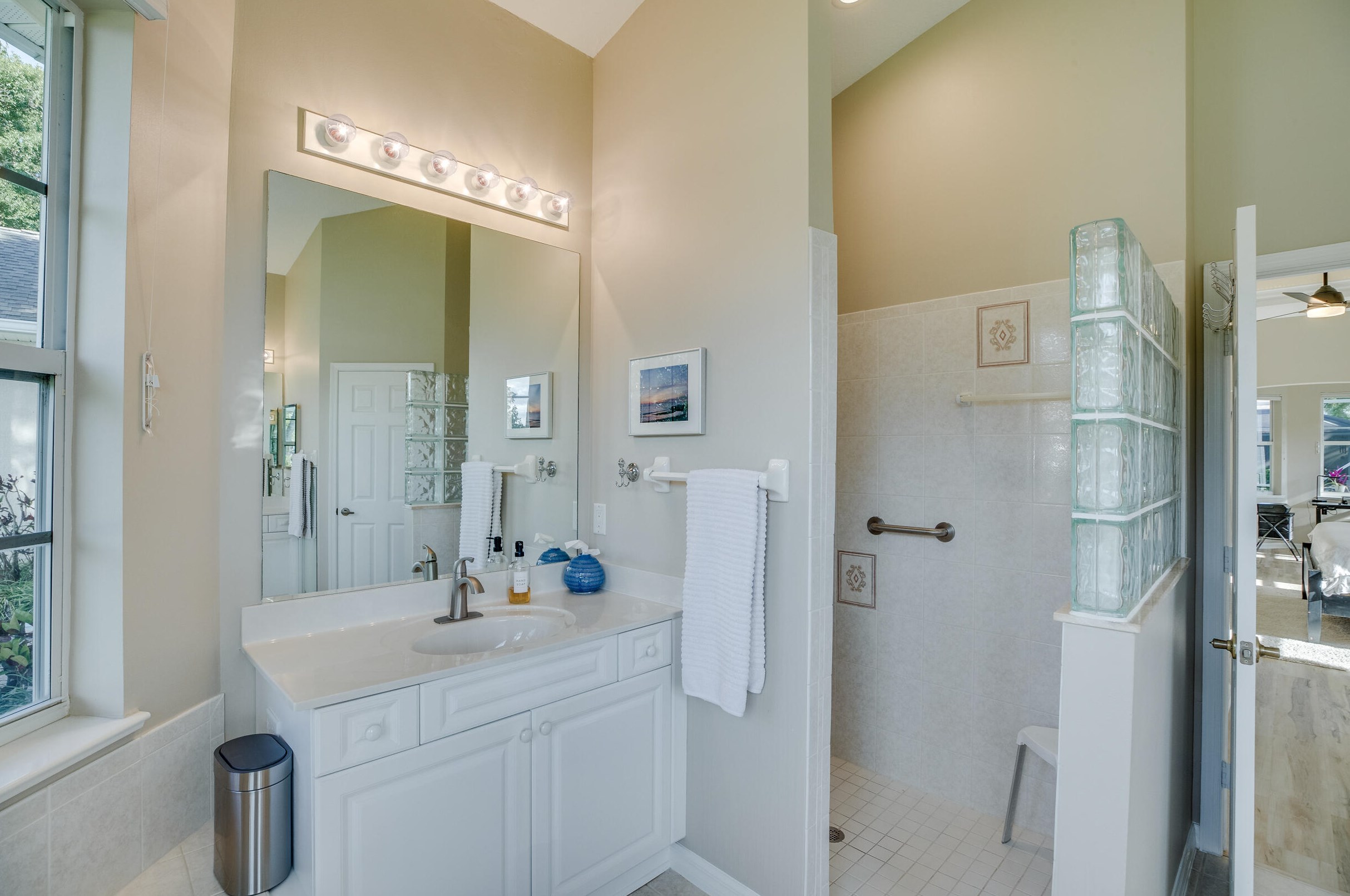 6546 35 Pl, Vero Beach FL  32966-7810 exterior