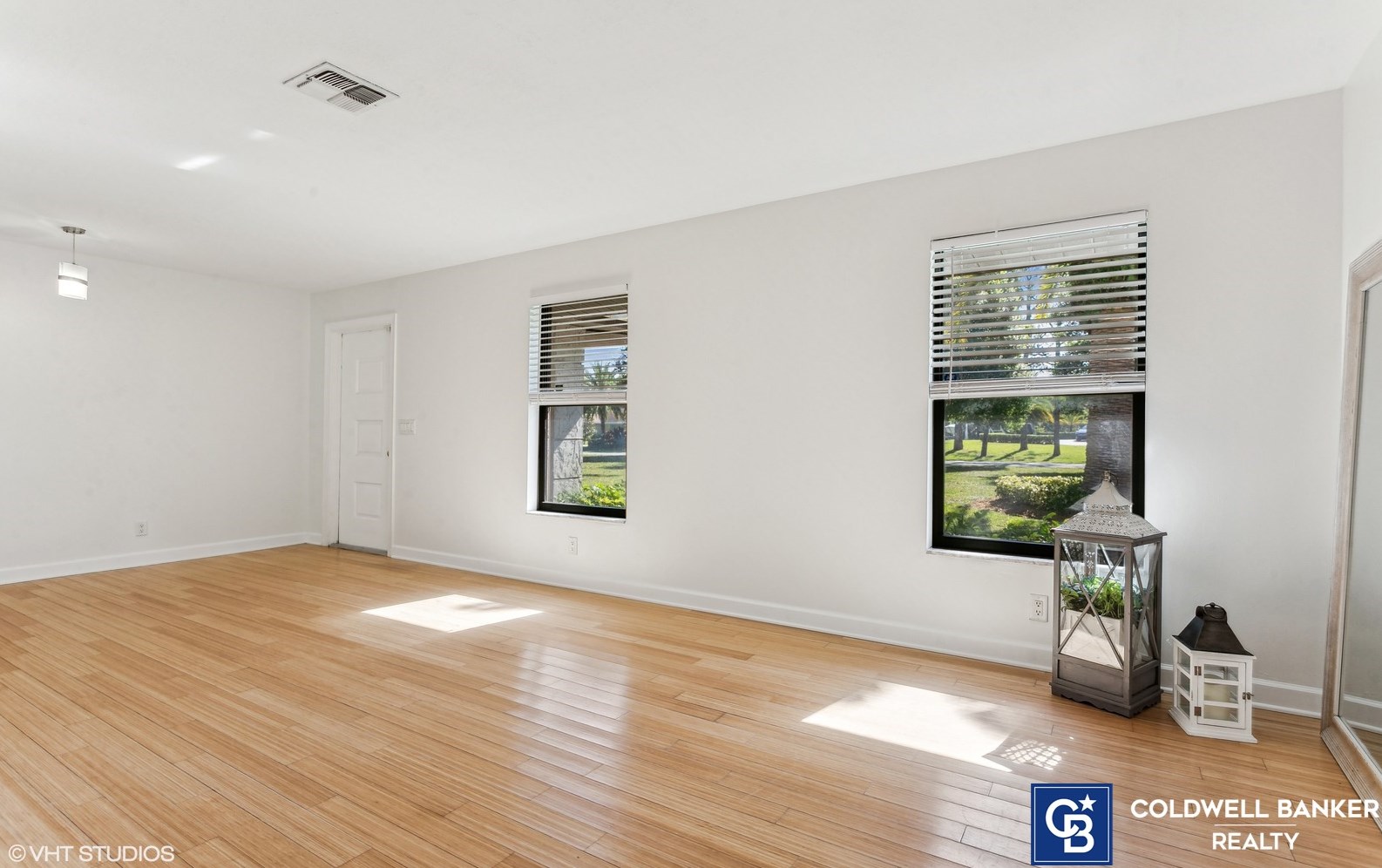 8629 Nashua Dr, West Palm Beach FL  33418-6053 exterior