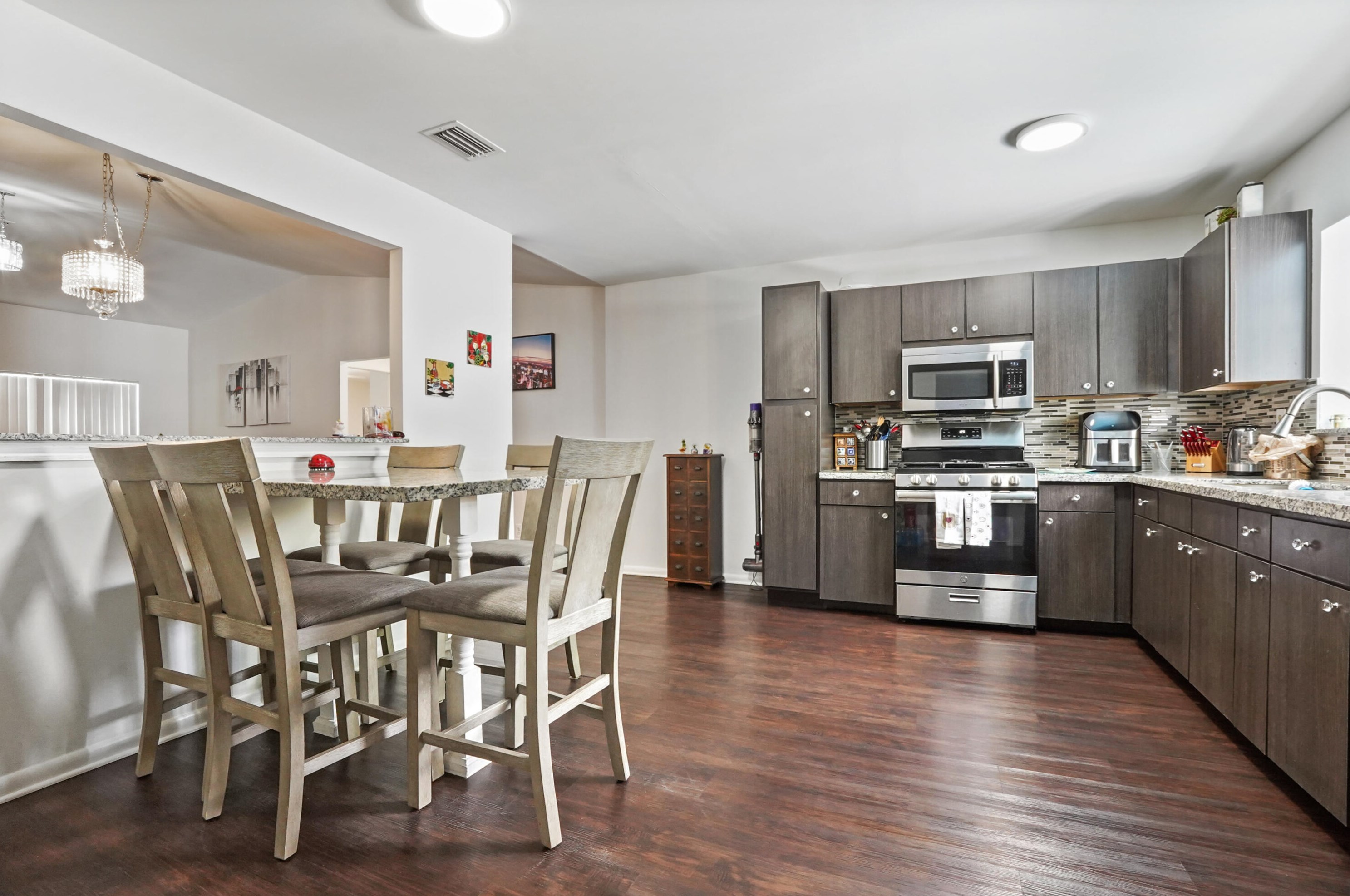 5978 Lincoln Cir, Lake Worth FL 33463-6743 exterior