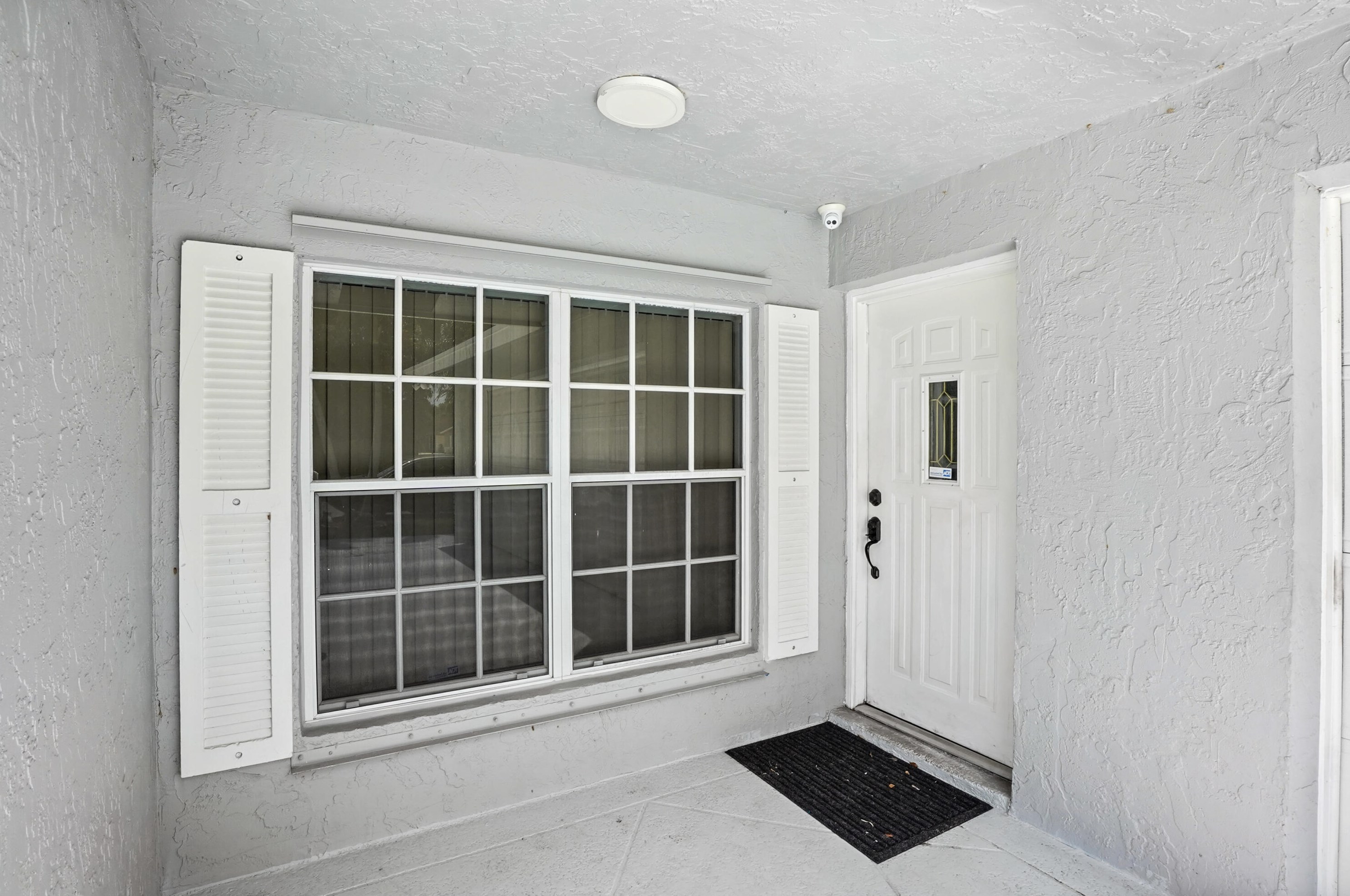 5978 Lincoln Cir, Lake Worth FL 33463-6743 exterior