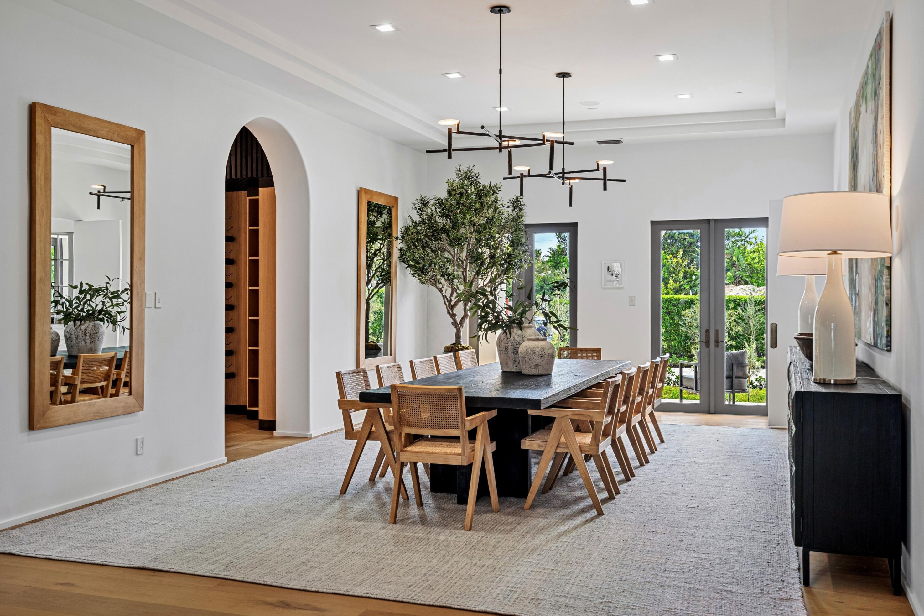 1207 Spanish Riv Rd, Boca Raton FL 33432-7706 exterior