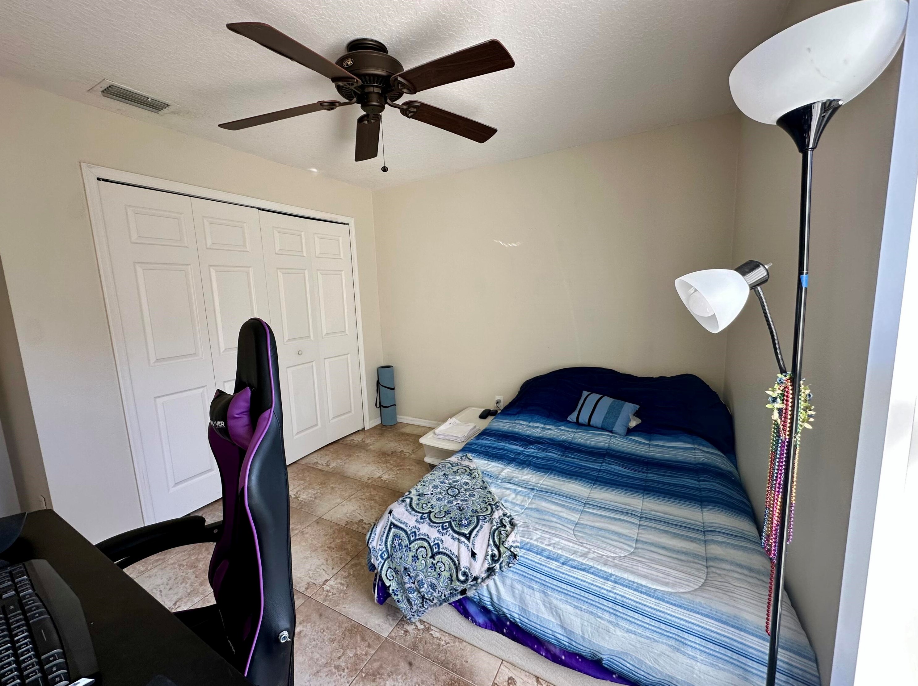 466 Essex Dr, Fort Pierce FL 34946-1229 exterior