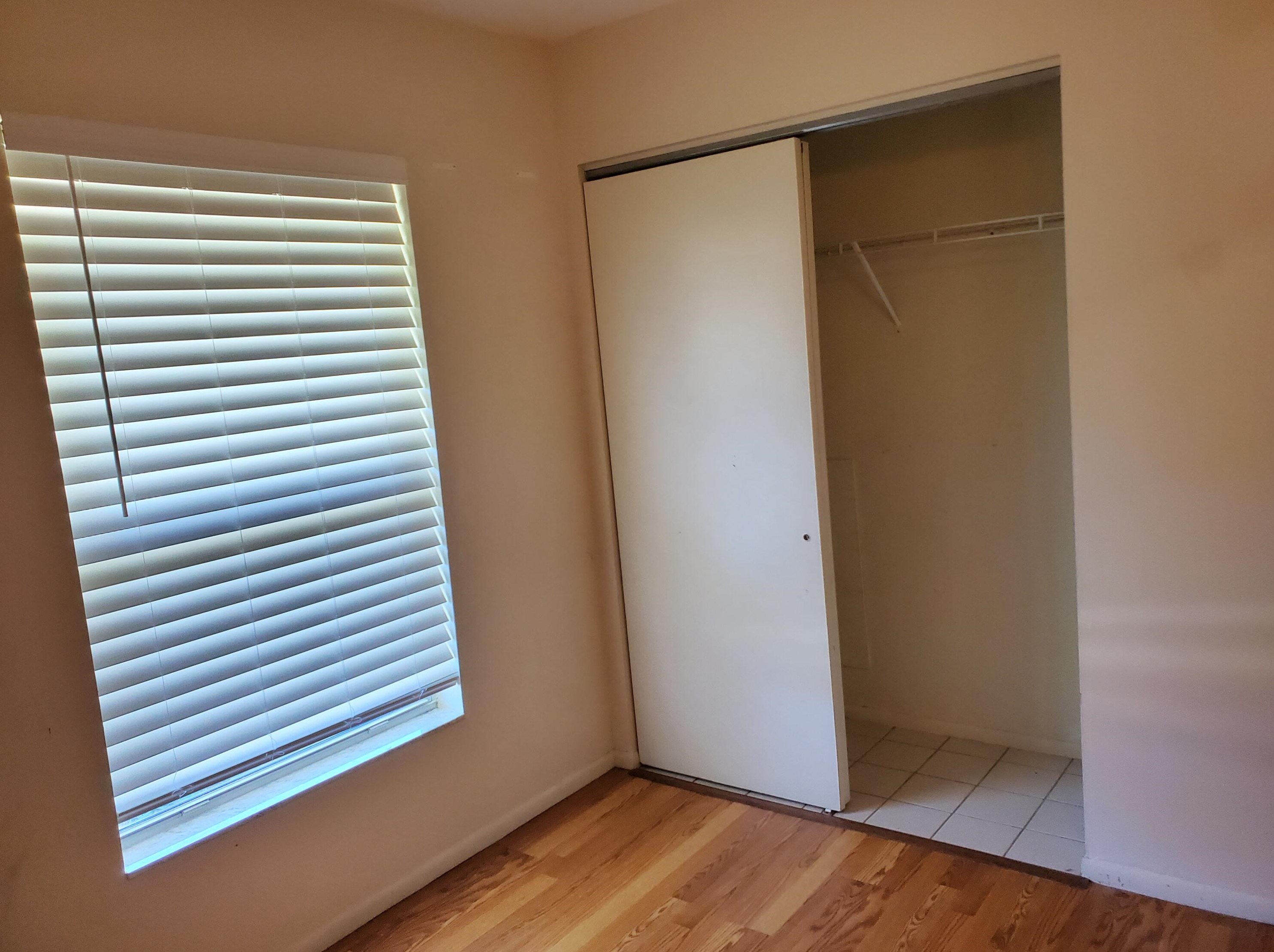 358 Curtis St, Fort Pierce FL 34983-1916 exterior