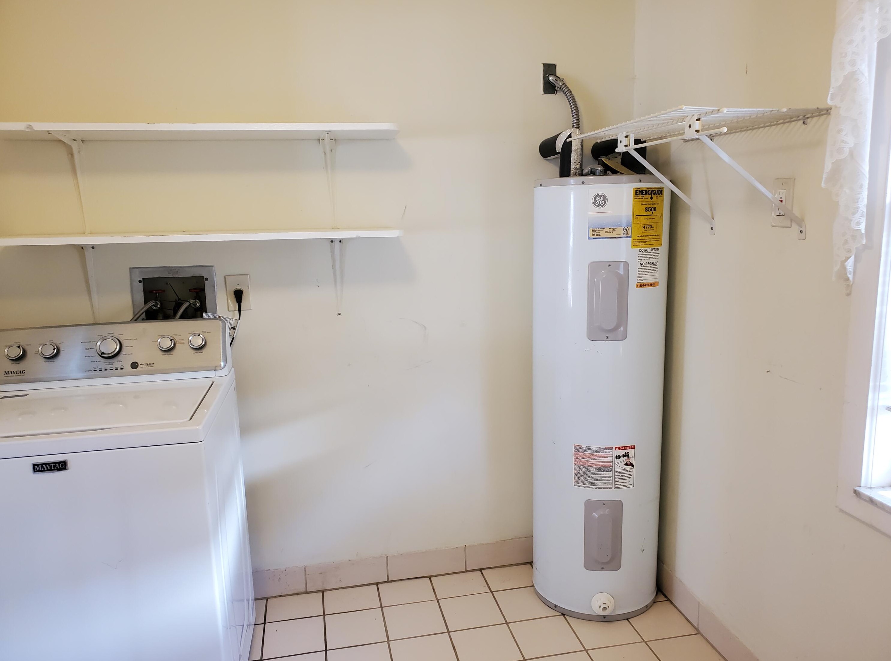 358 Curtis St, Fort Pierce FL 34983-1916 exterior