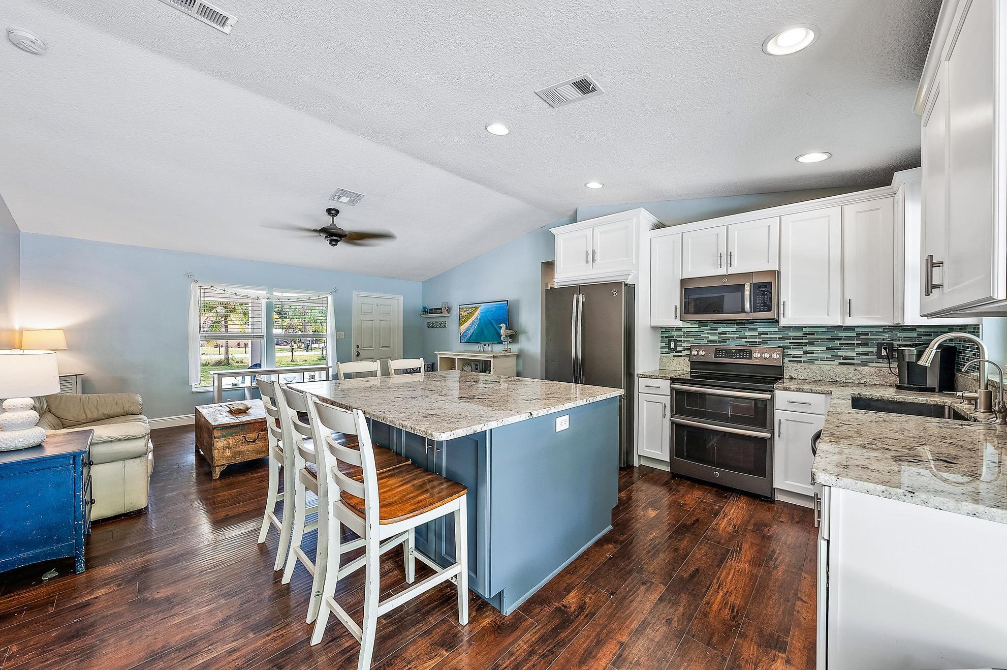 13723 158 St, Jupiter FL 33478-8516 exterior