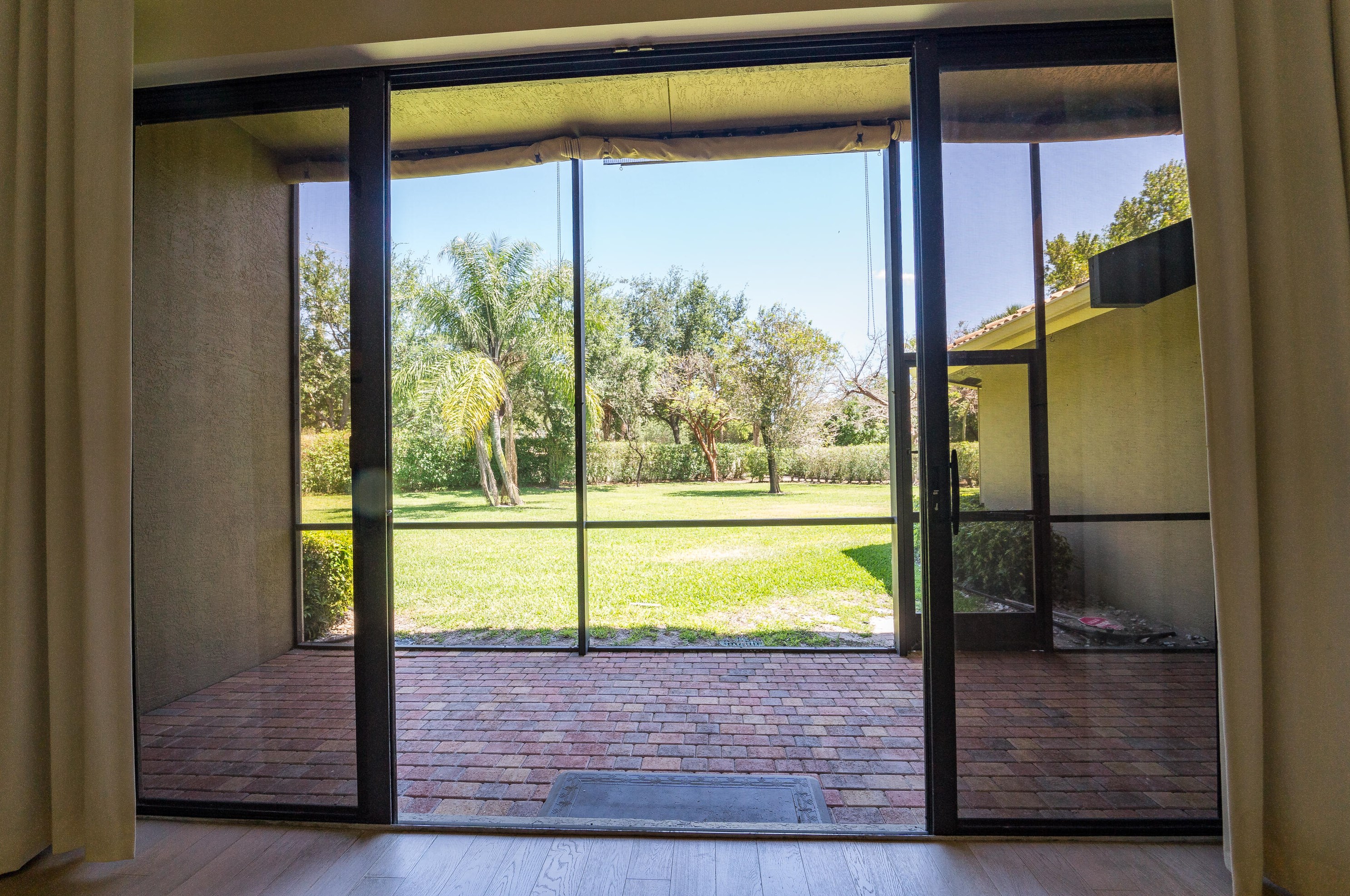 8017 Via Grande, Boynton Beach FL  33437-7522 exterior