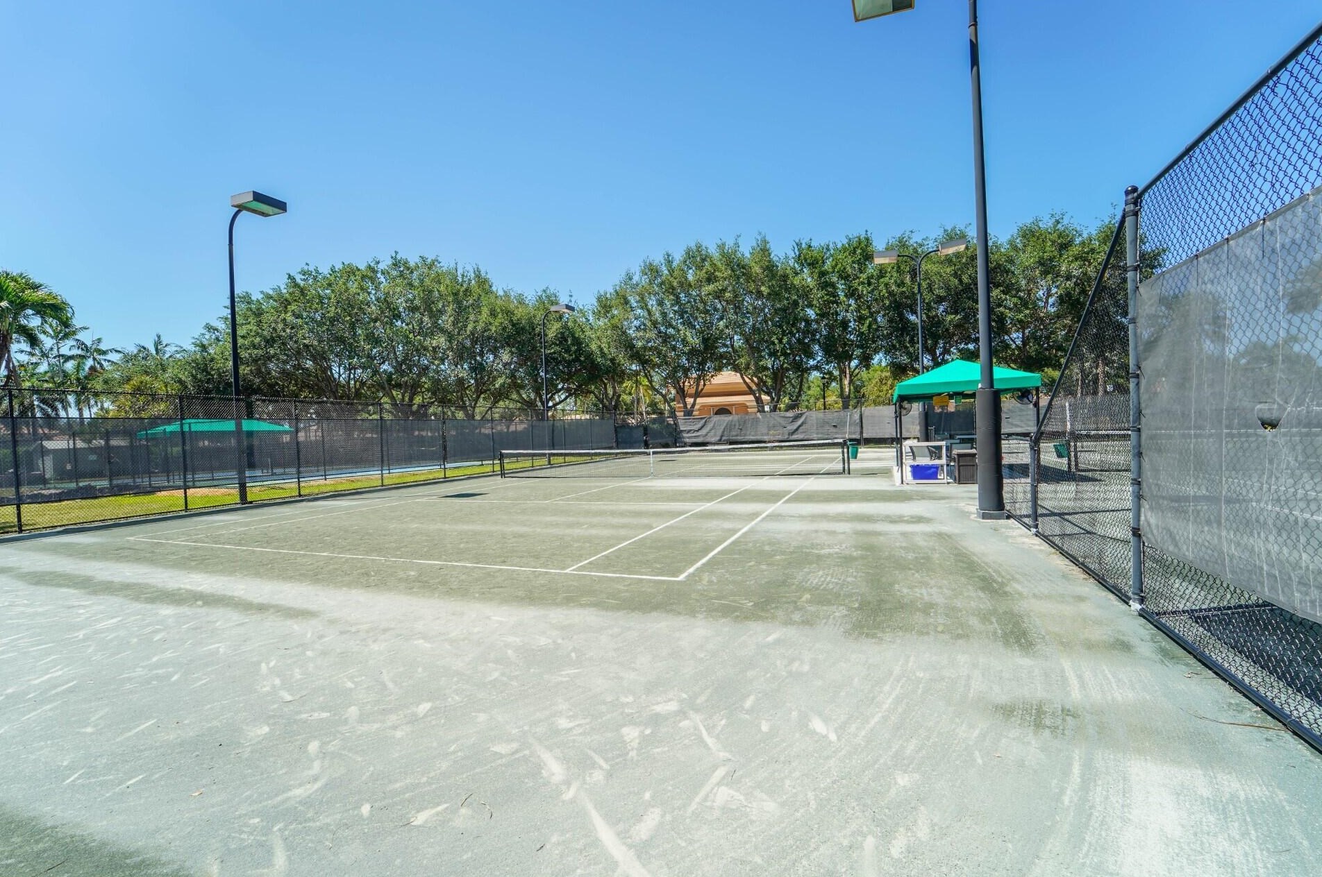 8017 Via Grande, Boynton Beach FL  33437-7522 exterior