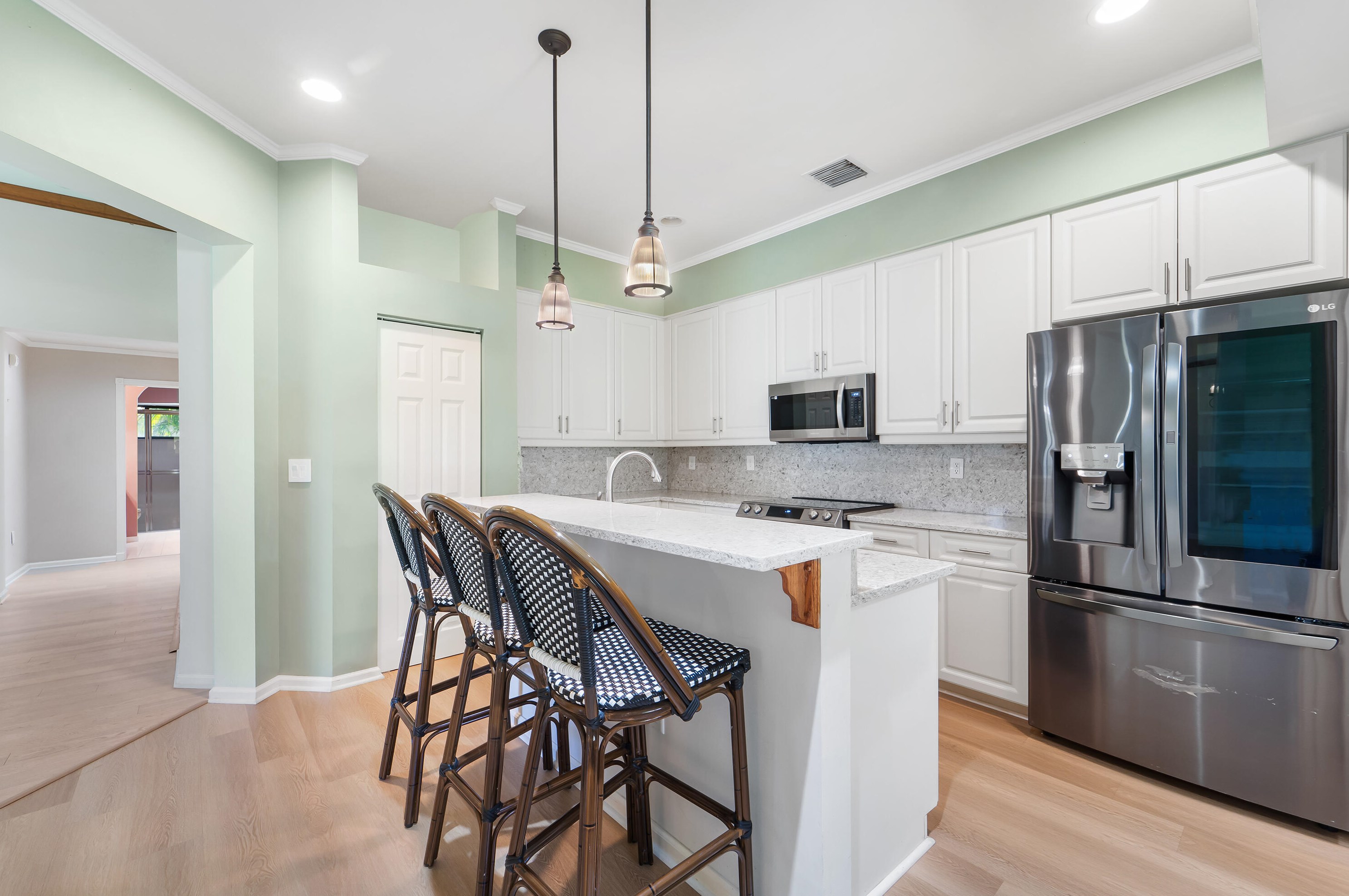 8017 Via Grande, Boynton Beach FL  33437-7522 exterior