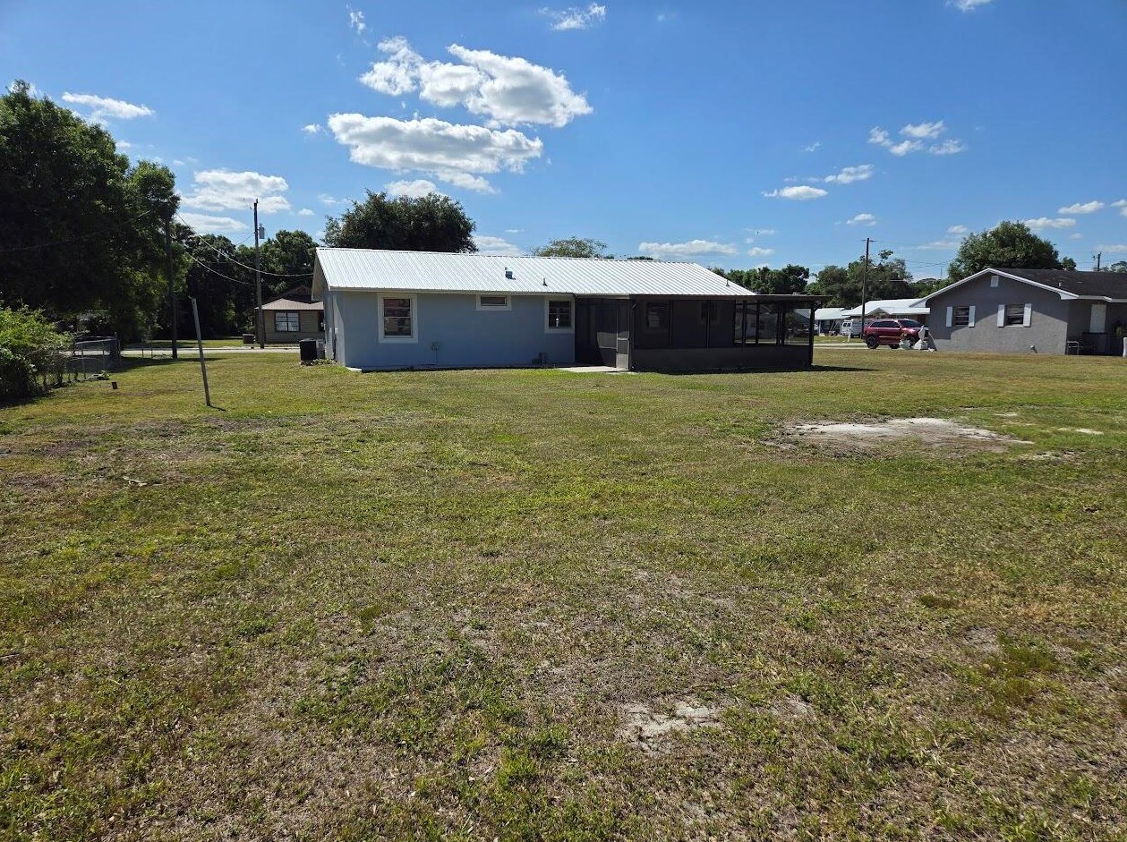 1307 3rd Ave, Okeechobee FL  34974-5234 exterior