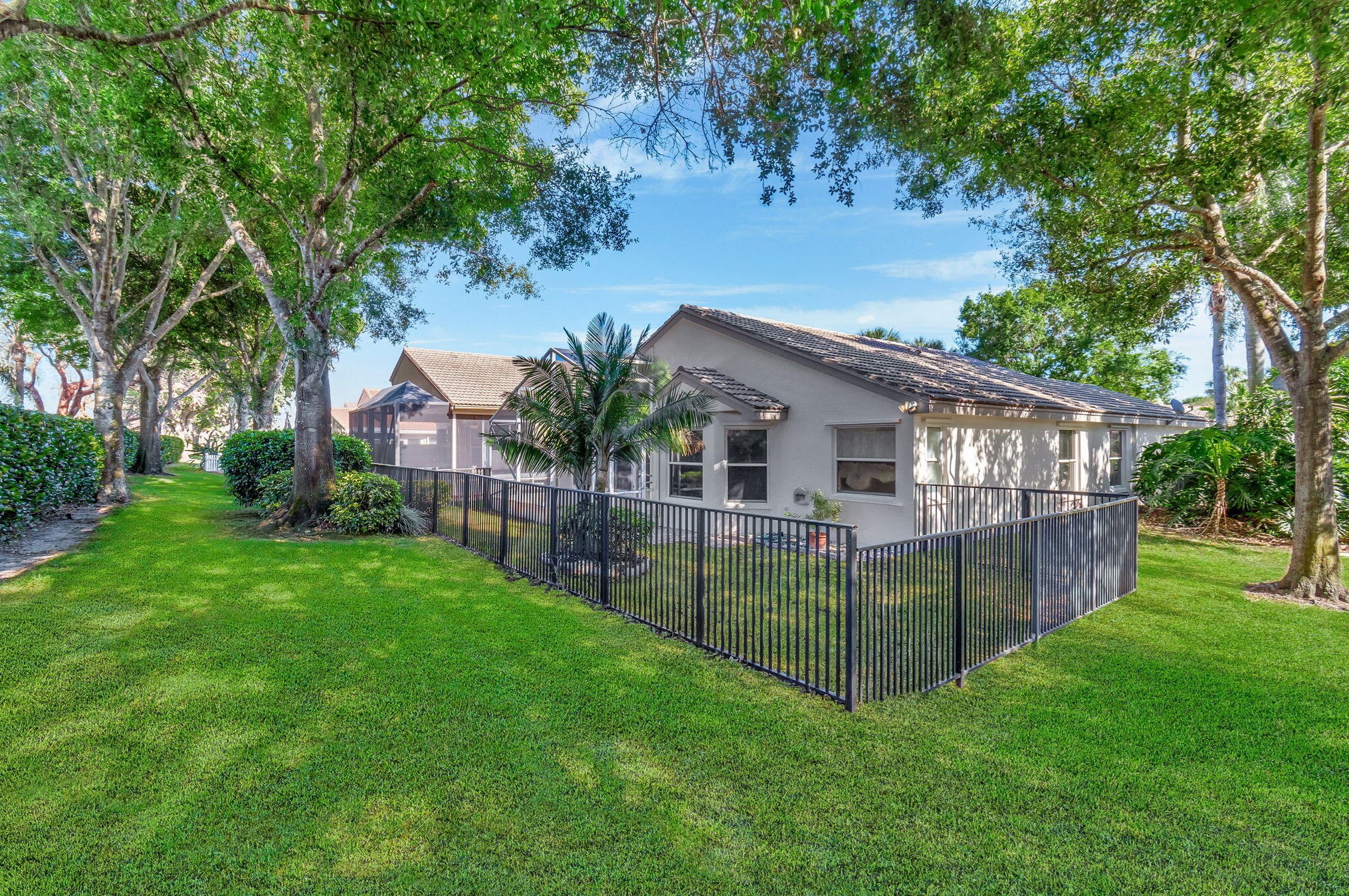 7937 Sonora St, Boynton Beach FL  33437-4021 exterior