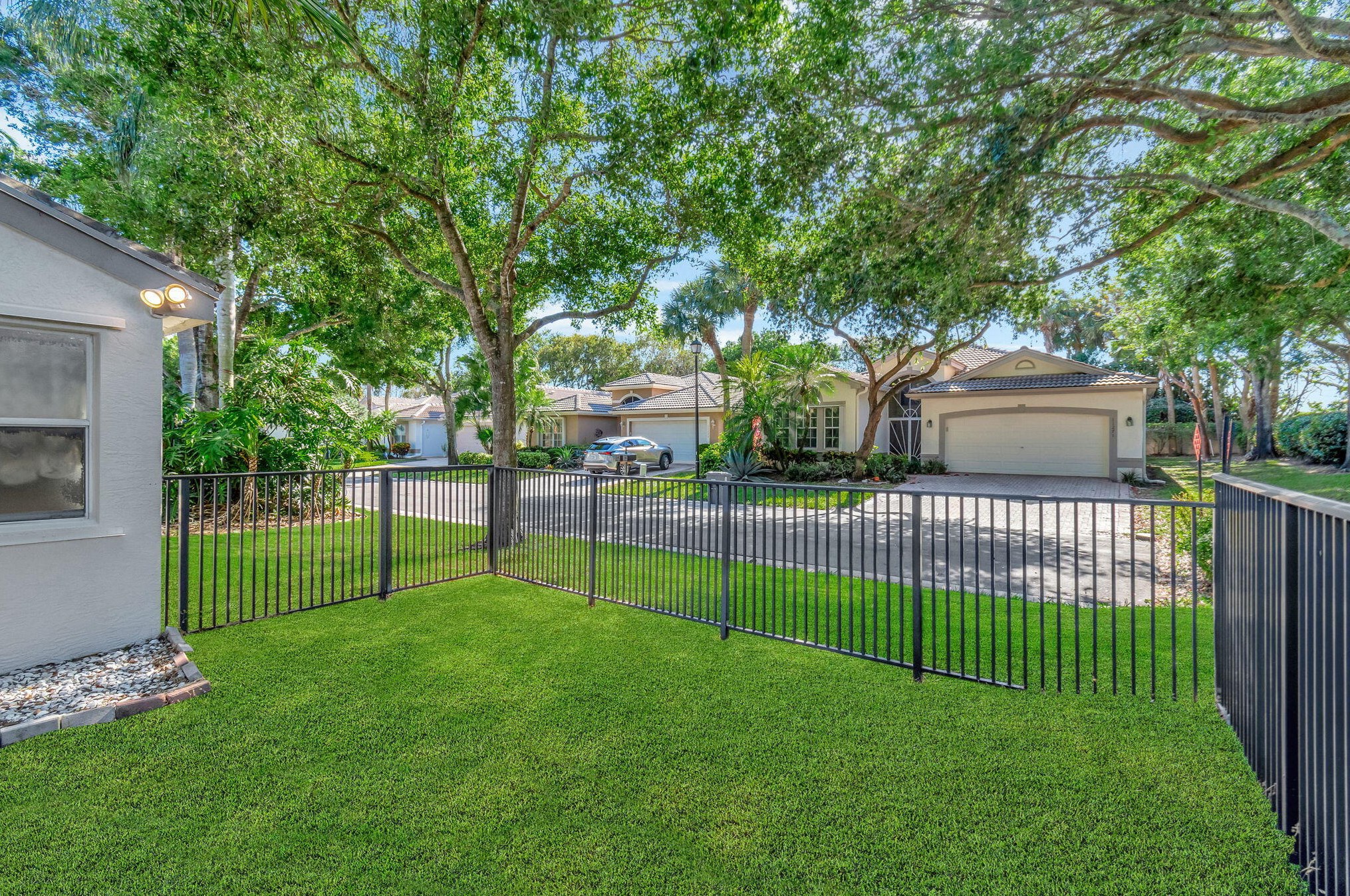 7937 Sonora St, Boynton Beach FL  33437-4021 exterior