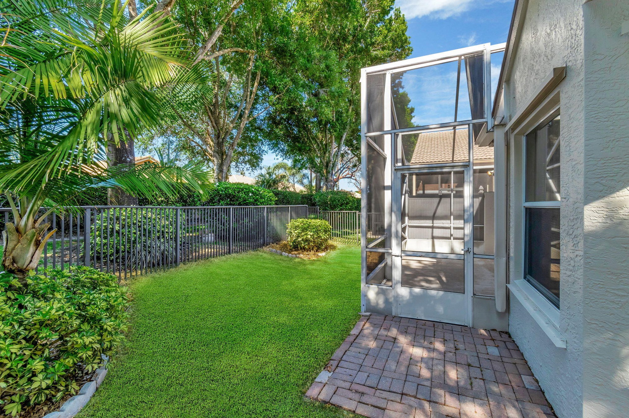 7937 Sonora St, Boynton Beach FL  33437-4021 exterior