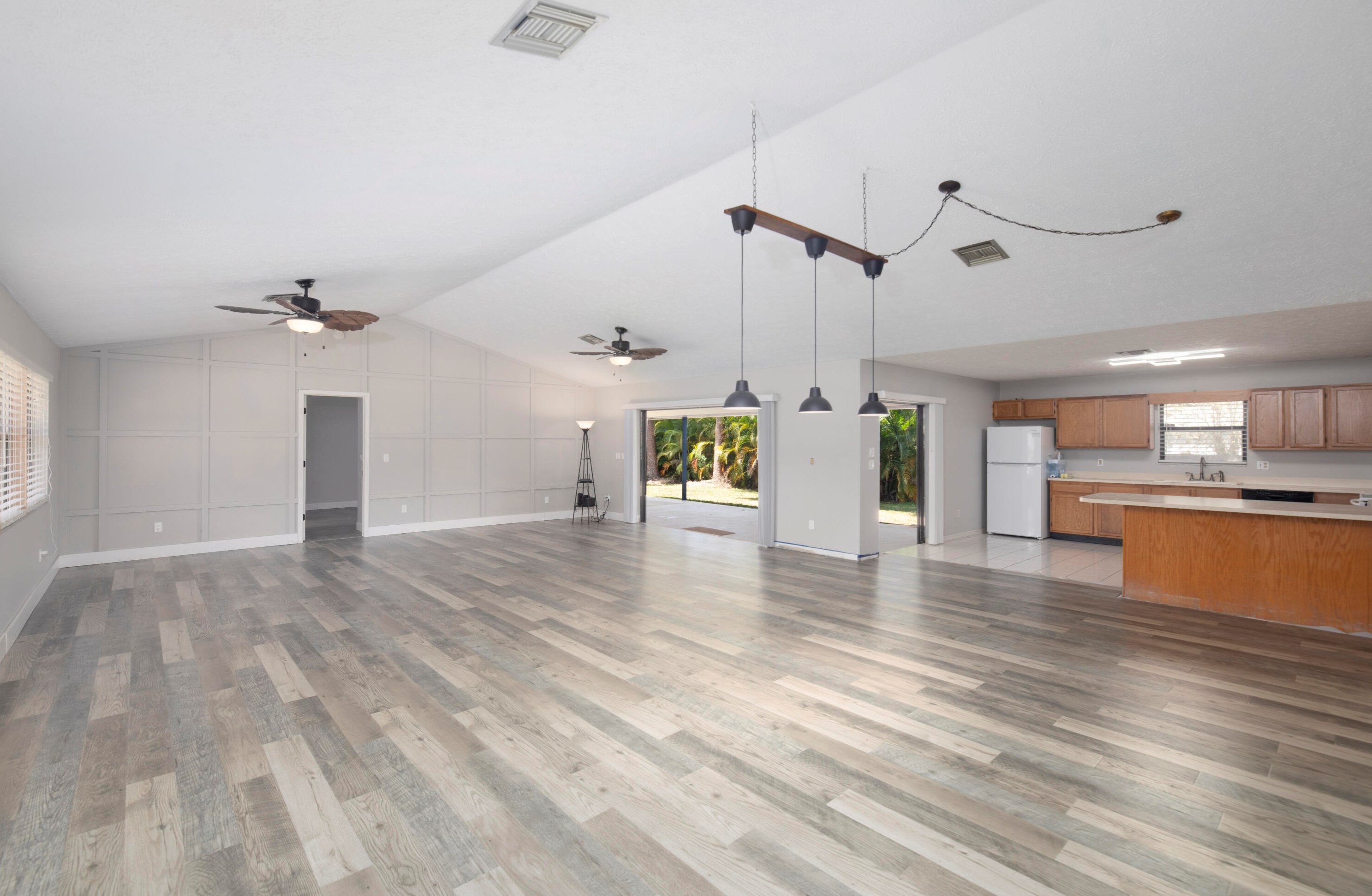 8806 Brookline Ave, Fort Pierce FL 34951-3407 exterior