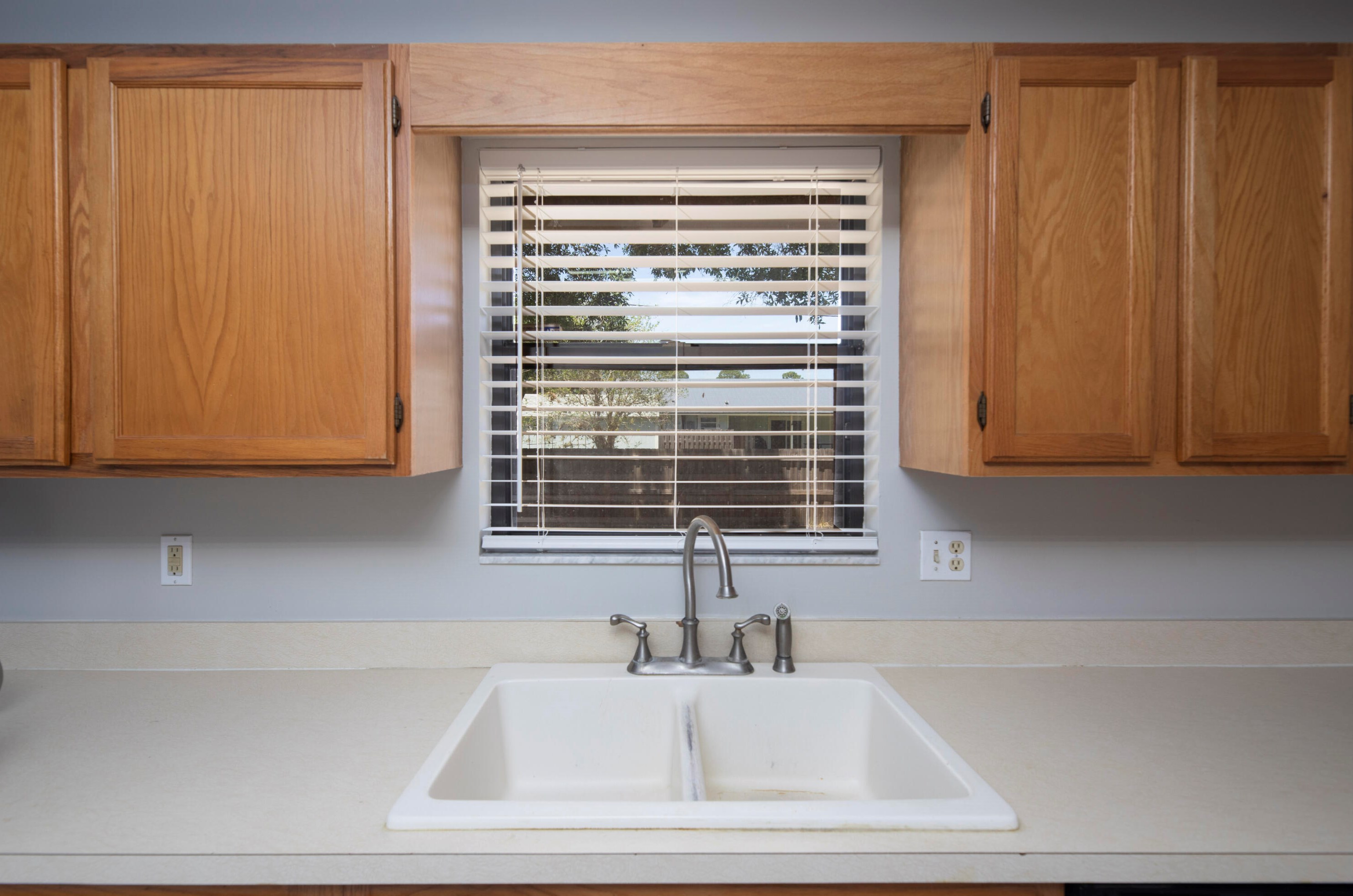 8806 Brookline Ave, Fort Pierce FL 34951-3407 exterior