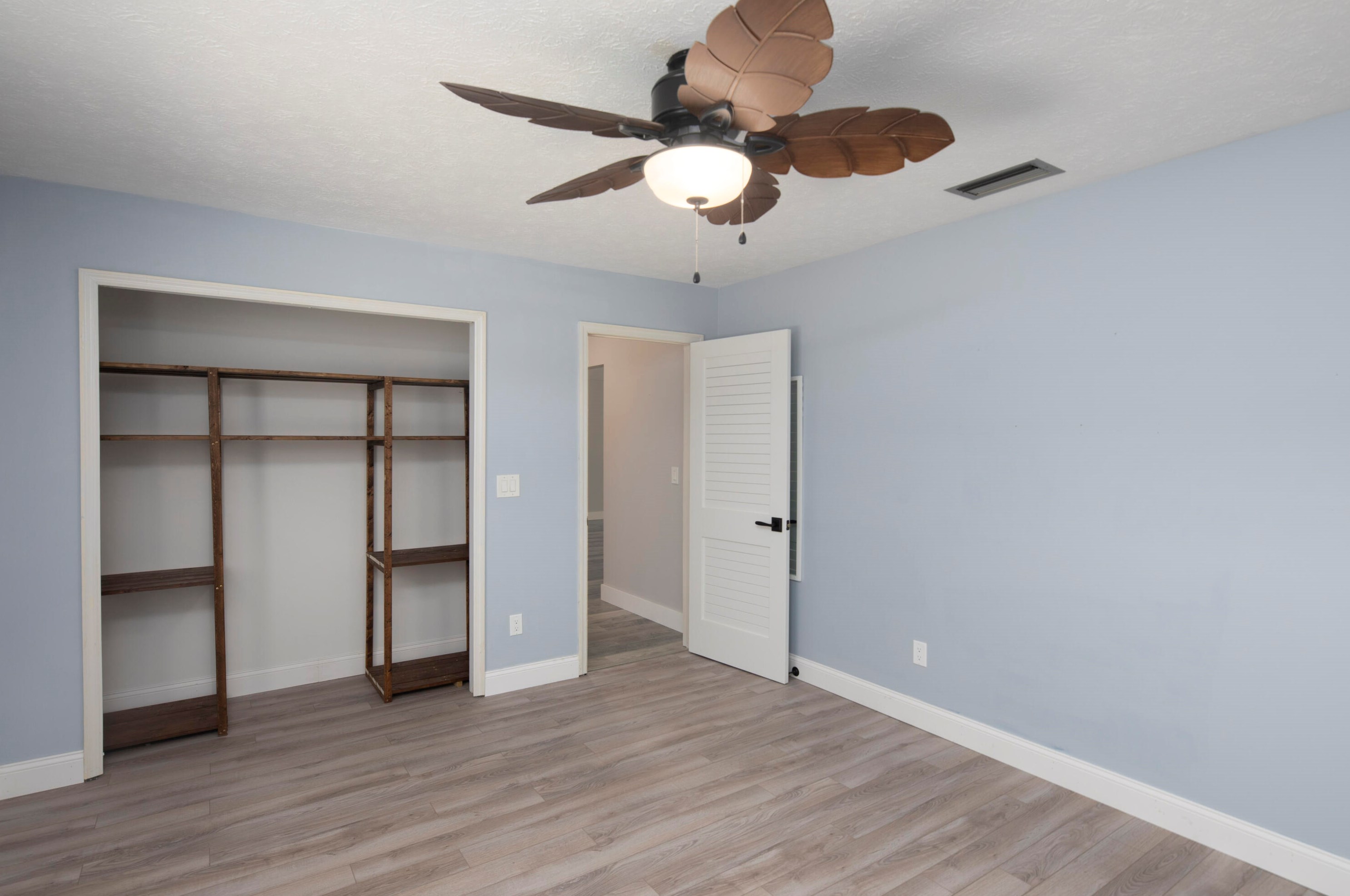 8806 Brookline Ave, Fort Pierce FL 34951-3407 exterior