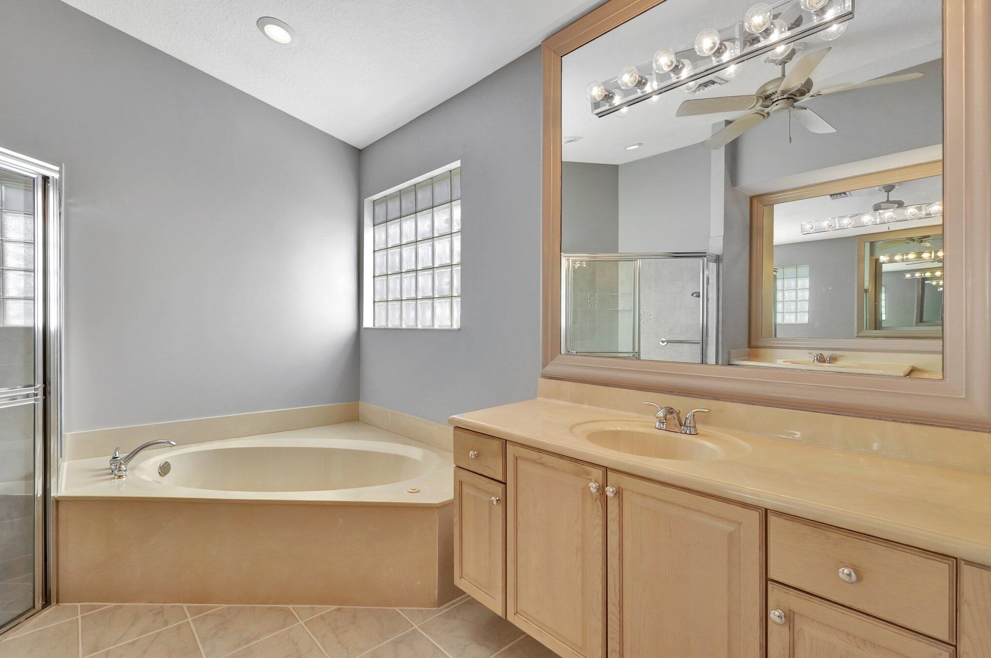 10318 Utopia Cir, Boynton Beach FL  exterior