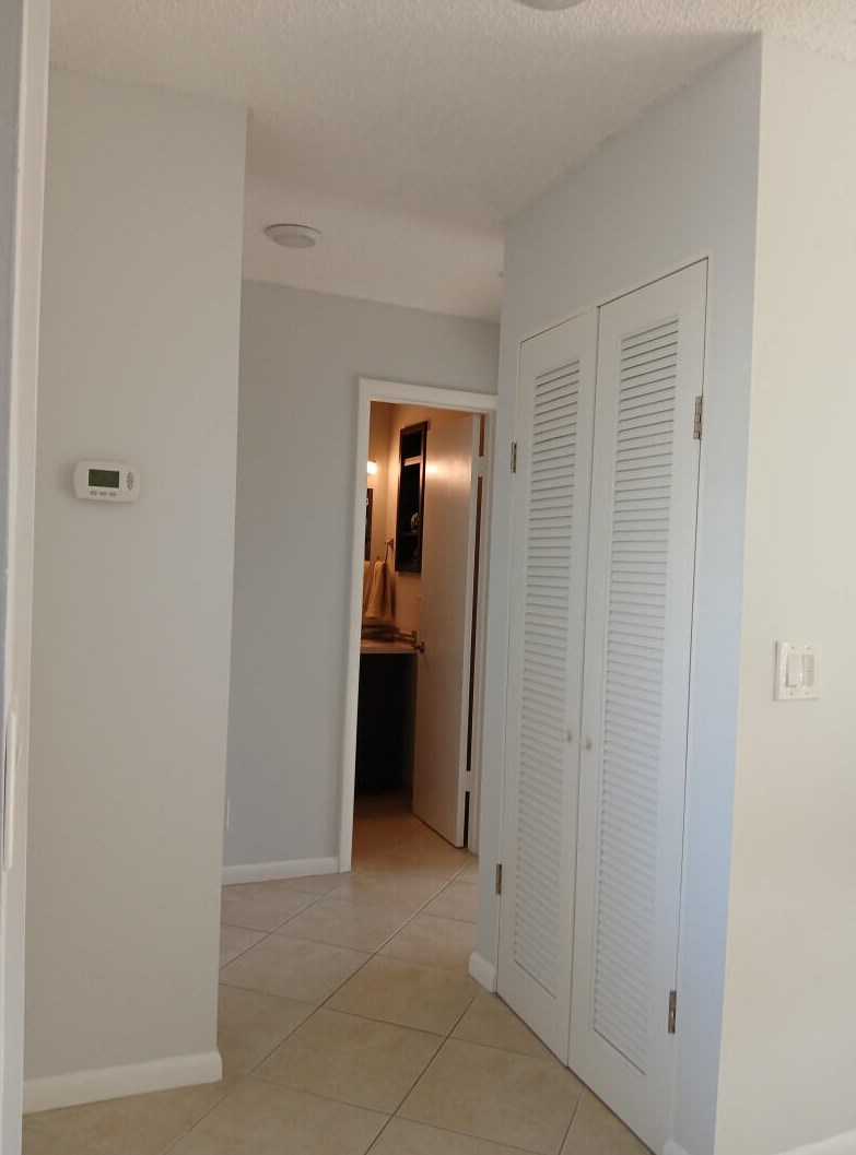 258 Palmetto Ct, Jupiter FL 33458-8803 exterior