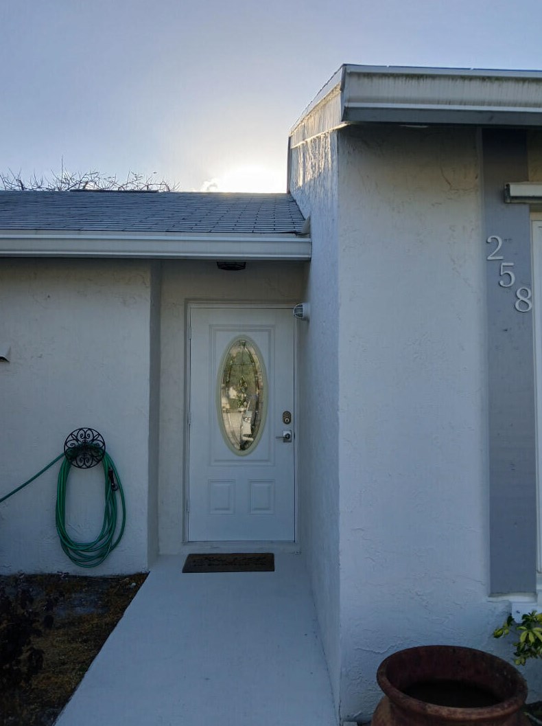 258 Palmetto Ct, Jupiter FL 33458-8803 exterior