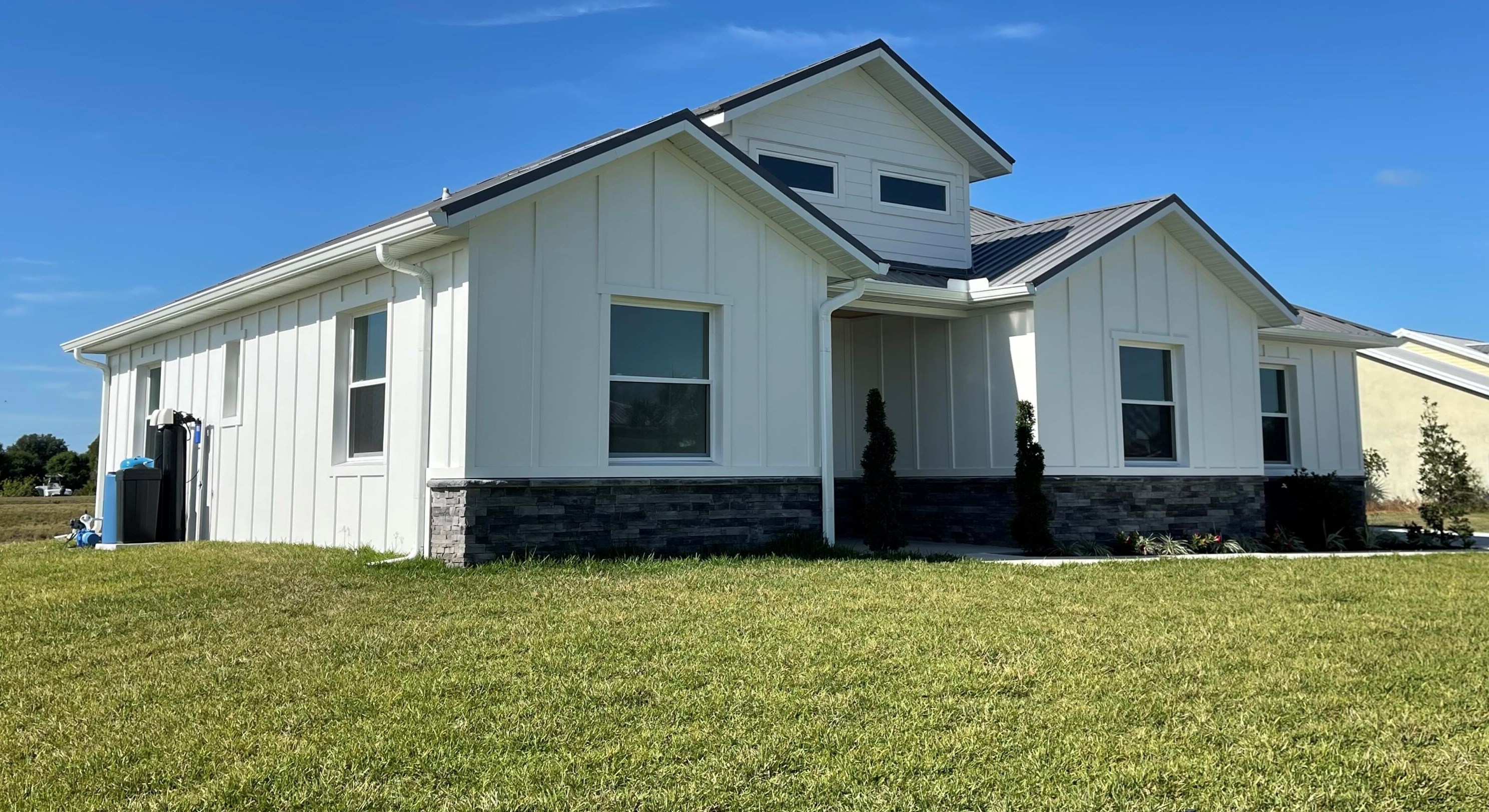 8640 7th Ln, Okeechobee FL 34974-1532 exterior