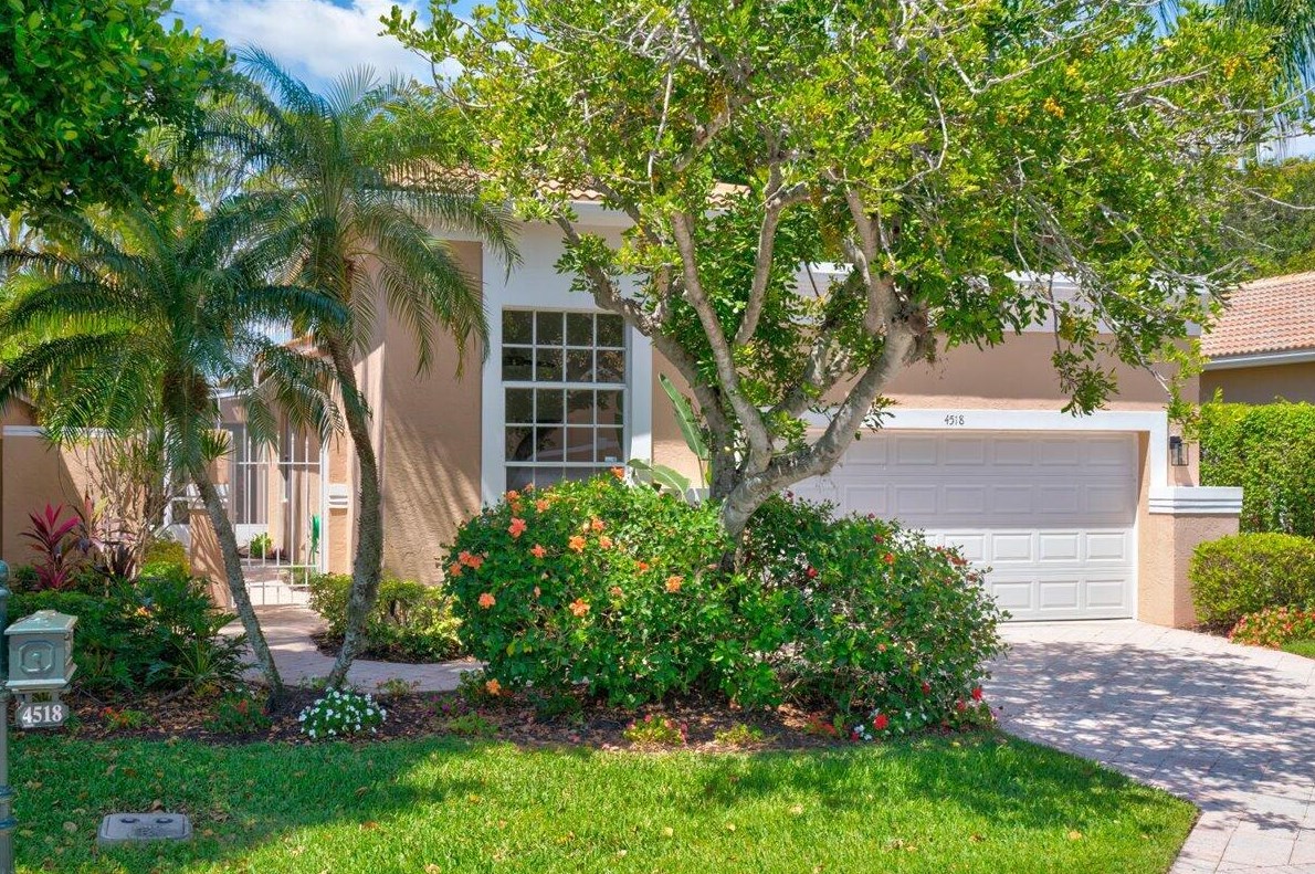 4518 Carlton Golf Dr, Lake Worth FL 33449-8134 exterior