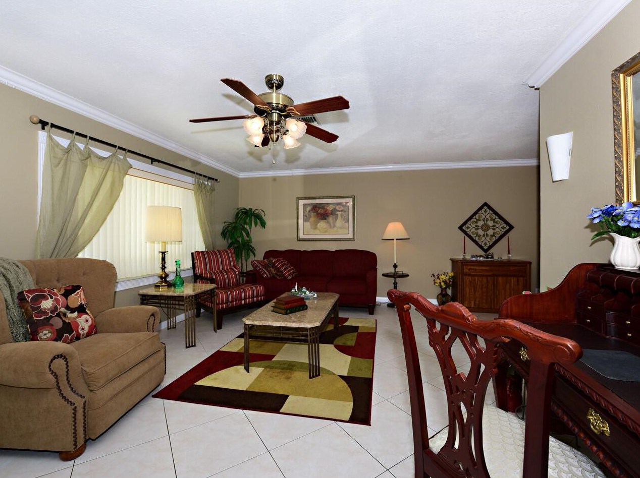 5197 Nicholas Dr, West Palm Beach FL  33417-1014 exterior