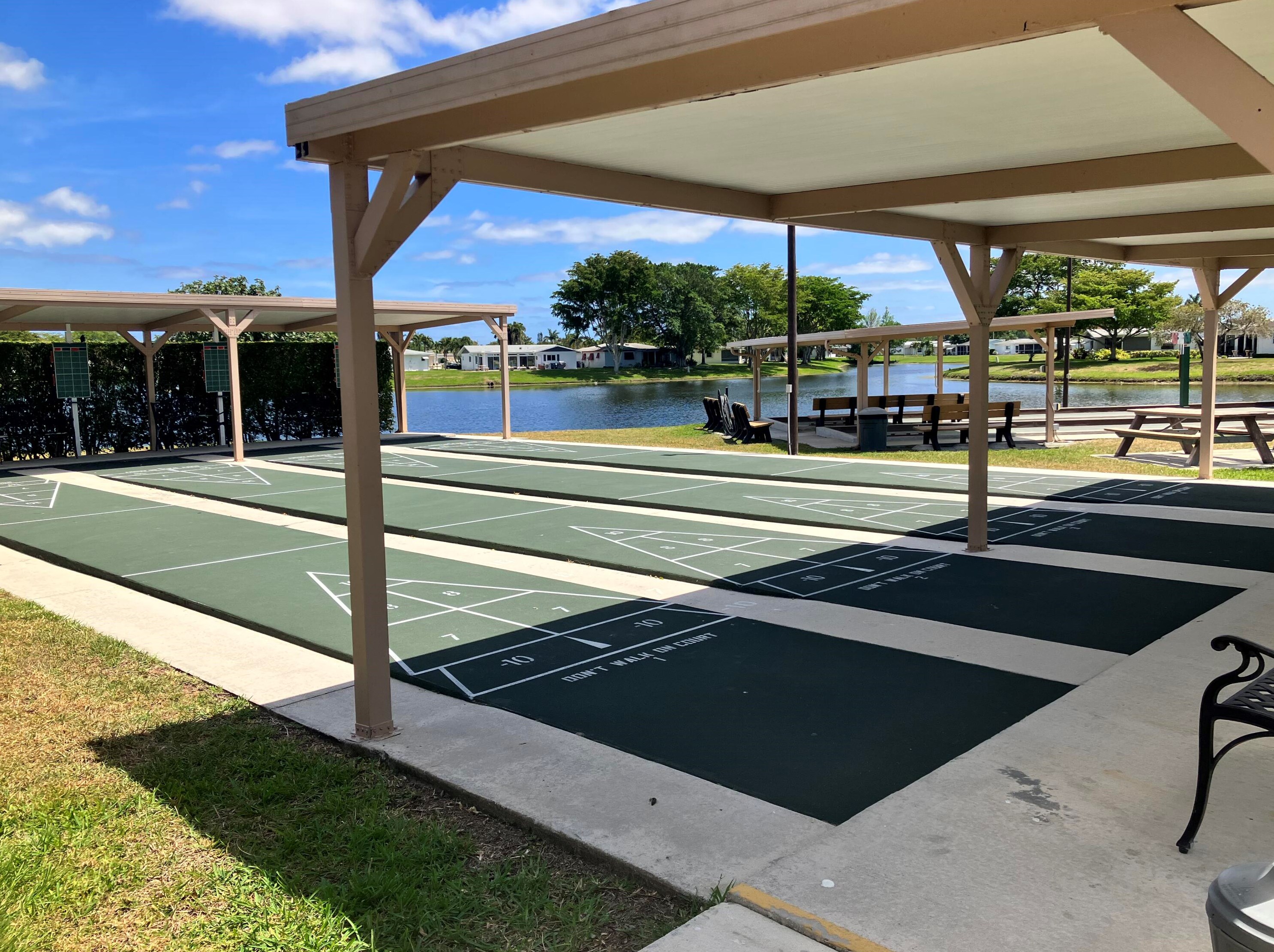 5197 Nicholas Dr, West Palm Beach FL  33417-1014 exterior