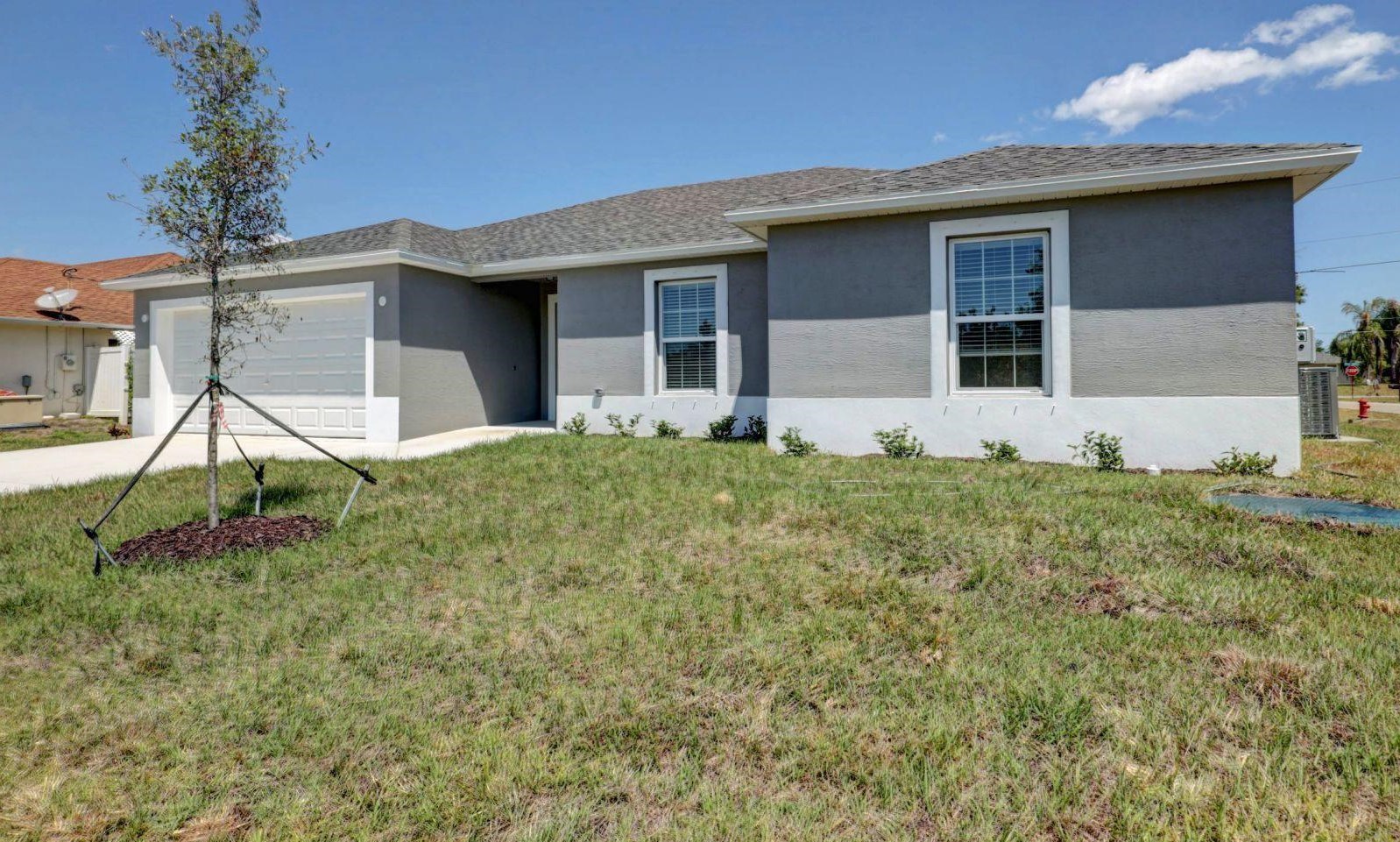 485 Balfour Ave, Fort Pierce FL  34953-7517 exterior