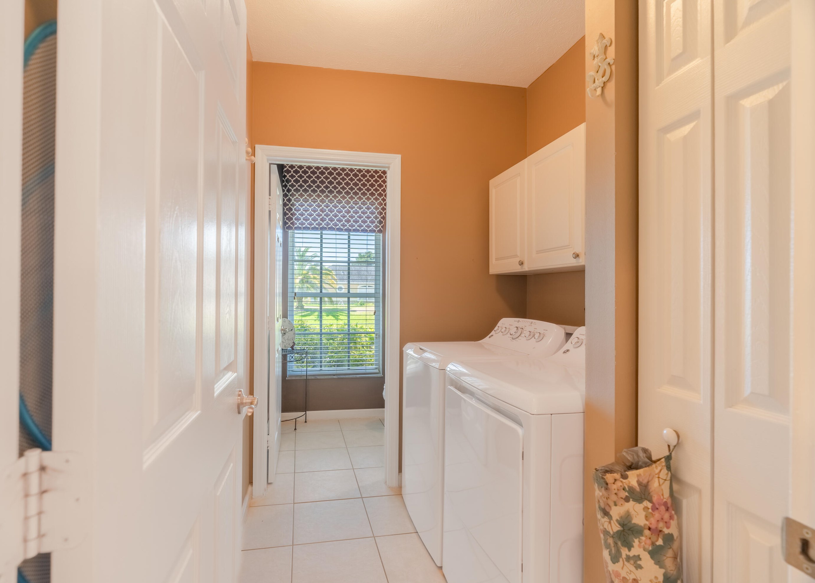 1641 Janette Ave, Fort Pierce FL 34953-1219 exterior