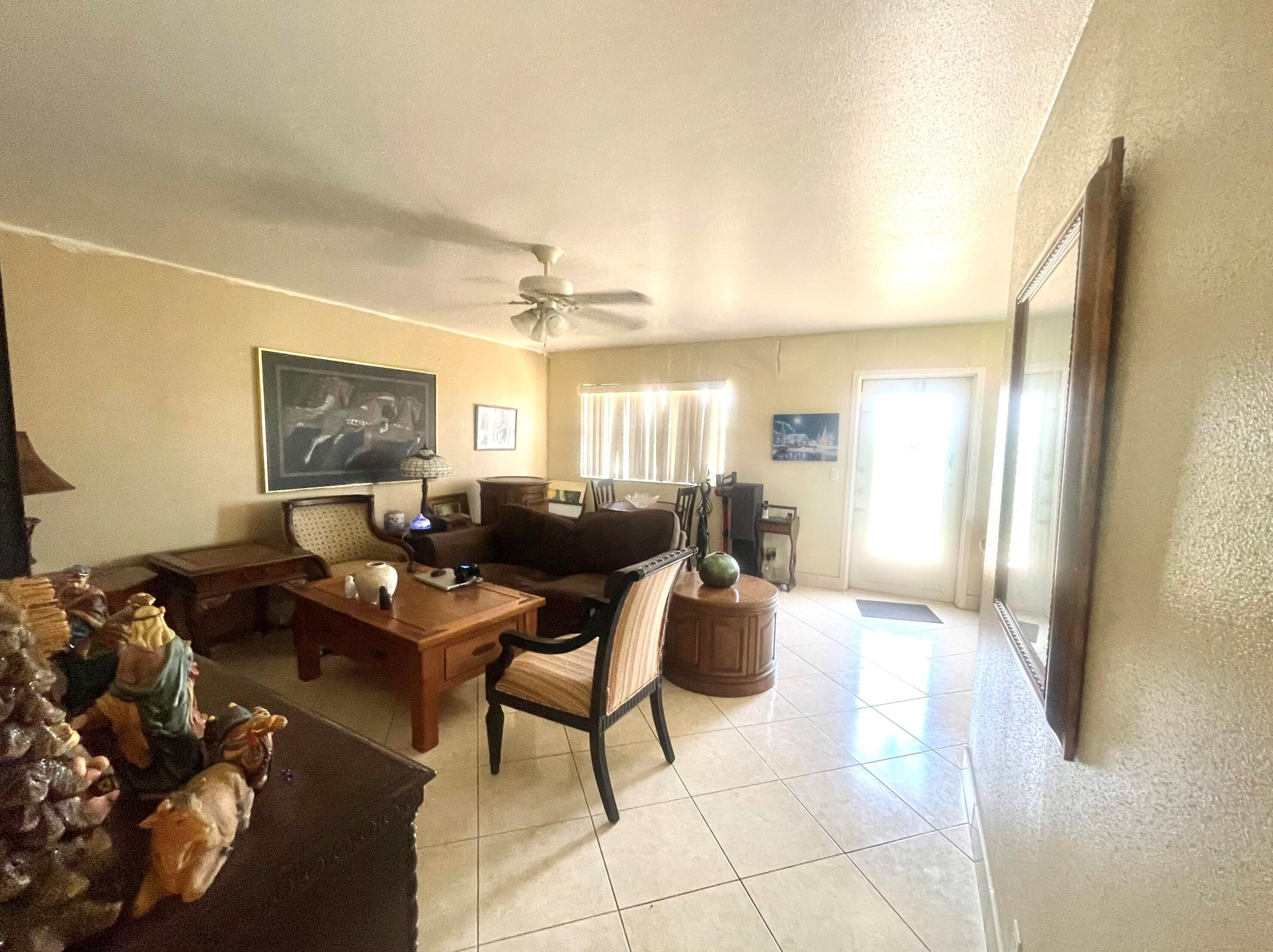 217 Saxony, Delray Beach FL  33446-1843 exterior