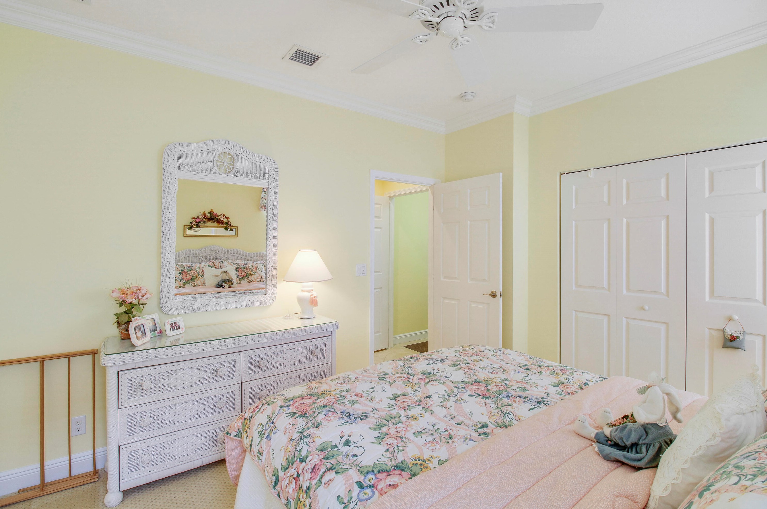 6694 Murano Way, Lake Worth FL  33467-4615 exterior