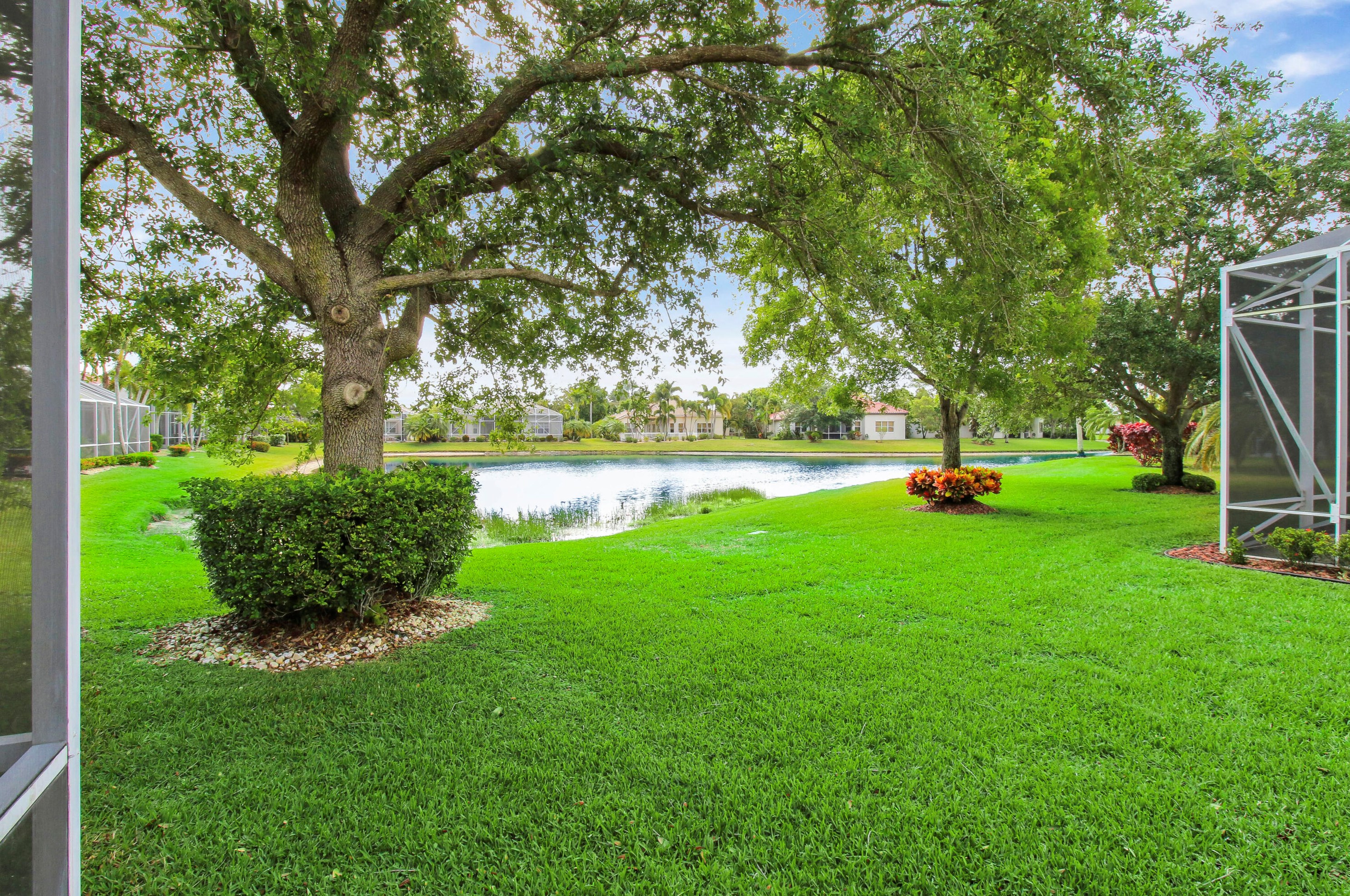 6694 Murano Way, Lake Worth FL  33467-4615 exterior