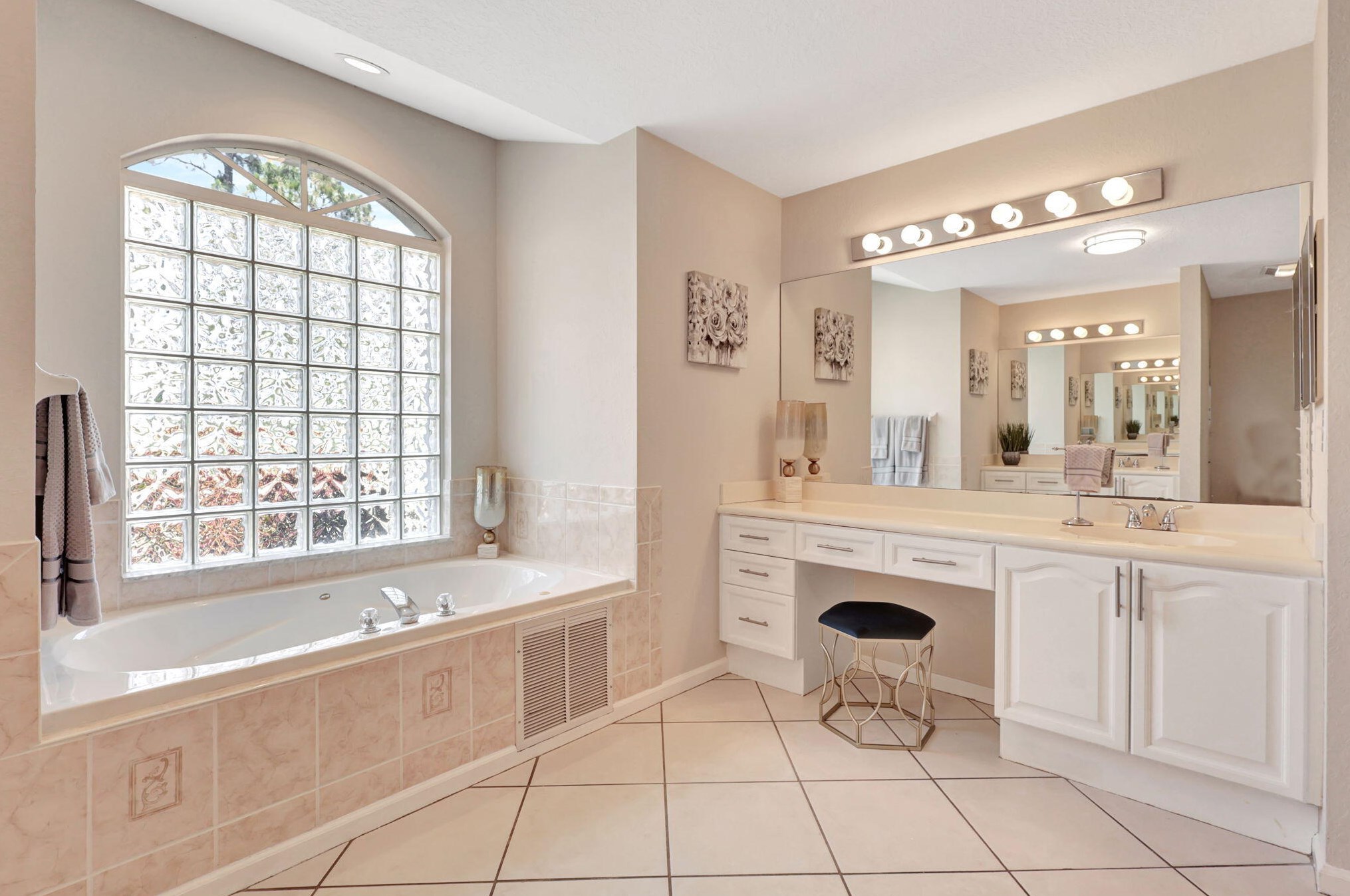13462 Ky Lime Blvd, Town Of Loxahatchee Groves FL  33470-3098 exterior