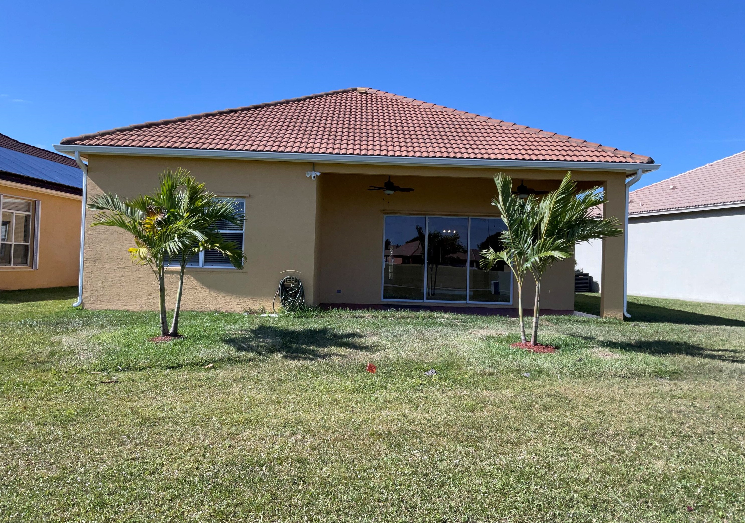 331 Somerset Cir, Fort Pierce FL 34983-3435 exterior