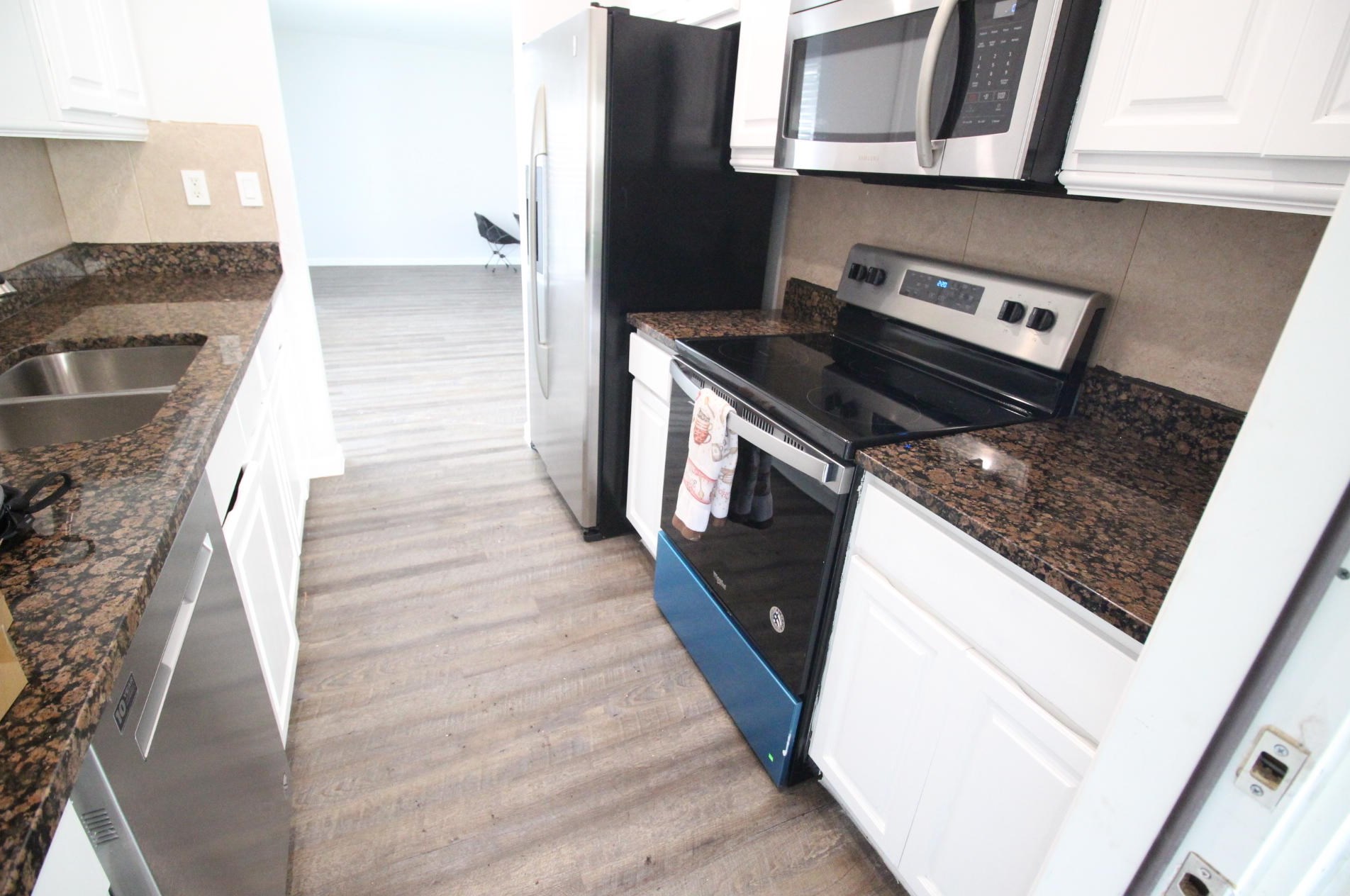 5292 Lake Osborne Dr, Lake Worth FL  33461-6023 exterior