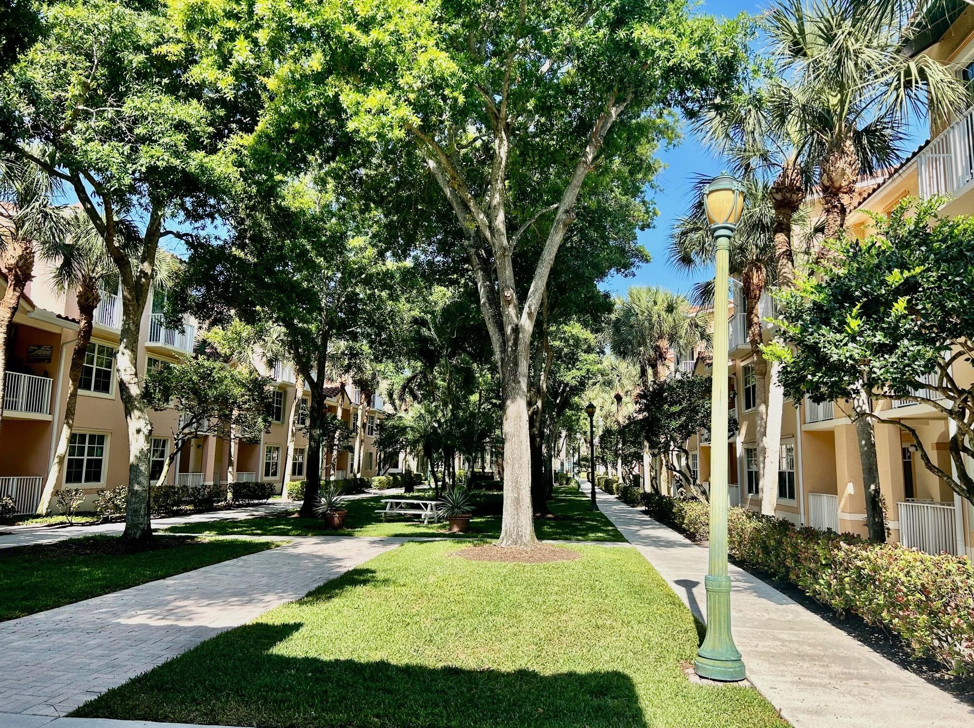 1203 Town Center Dr, Jupiter FL  33458-5208 exterior