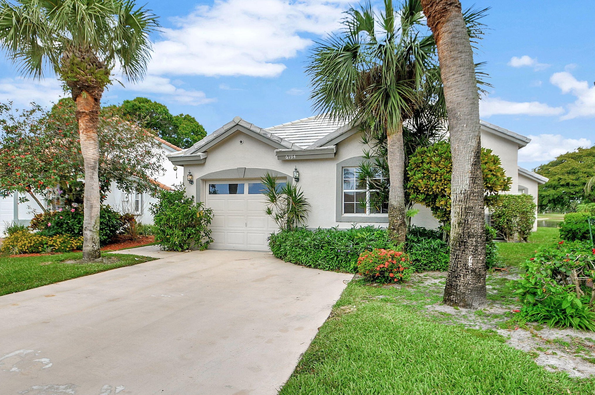 6194 Bay Is Dr, Boynton Beach FL 33437-4113 exterior