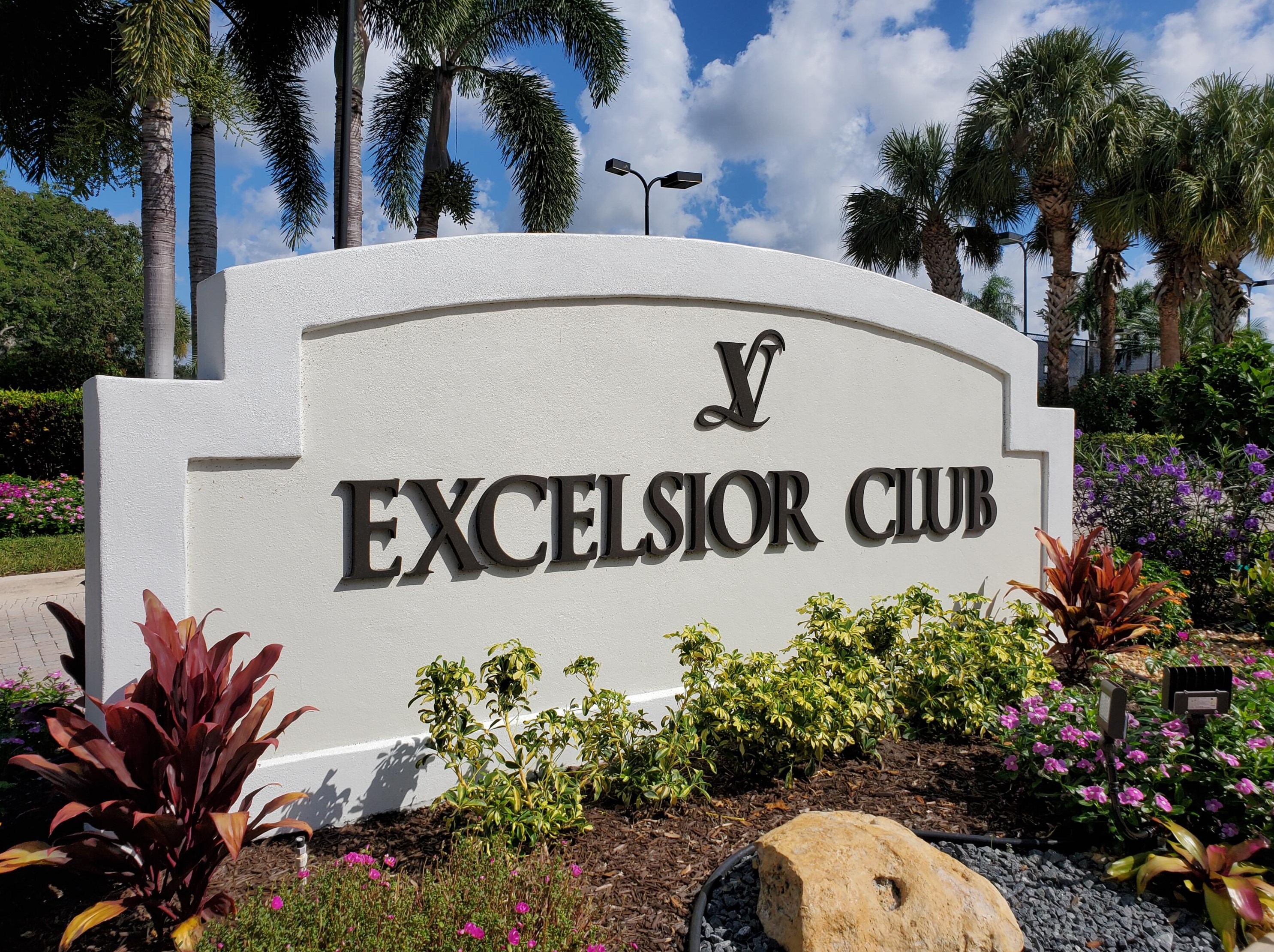 7554 Las Cruces Ct, Boynton Beach FL 33437-6645 exterior